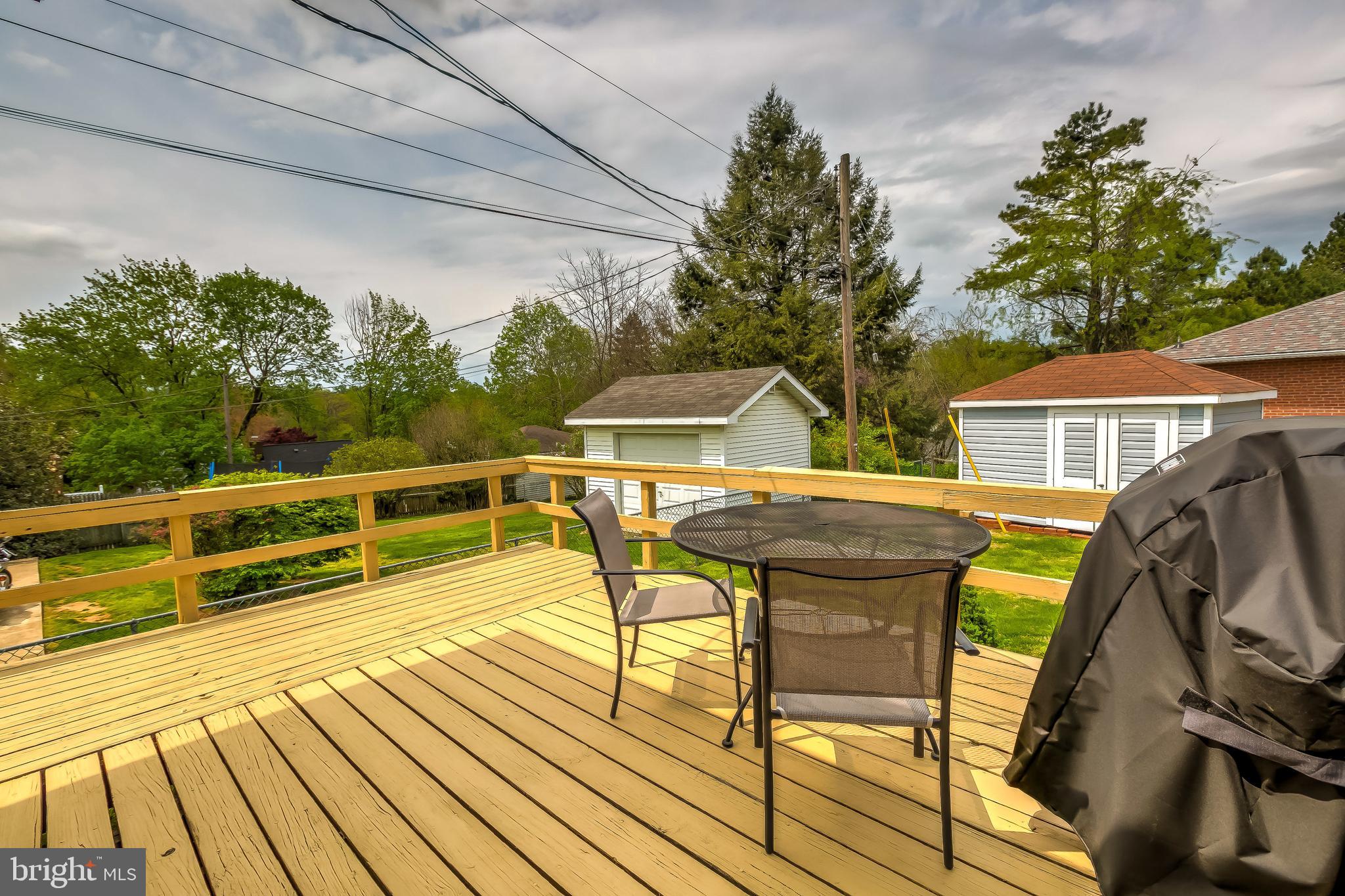 ROLLING HILLS - Residential