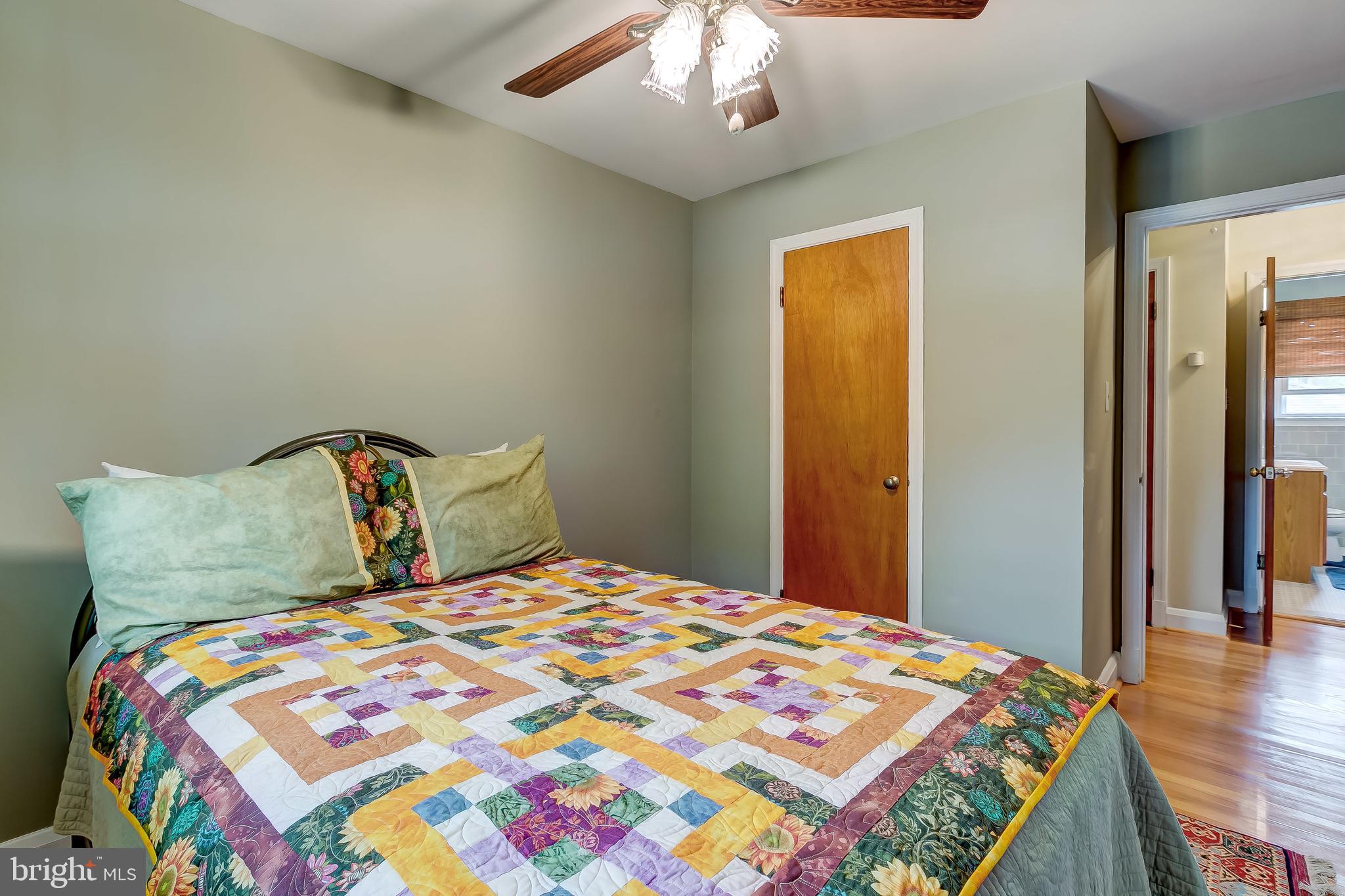 ROLLING HILLS - Residential