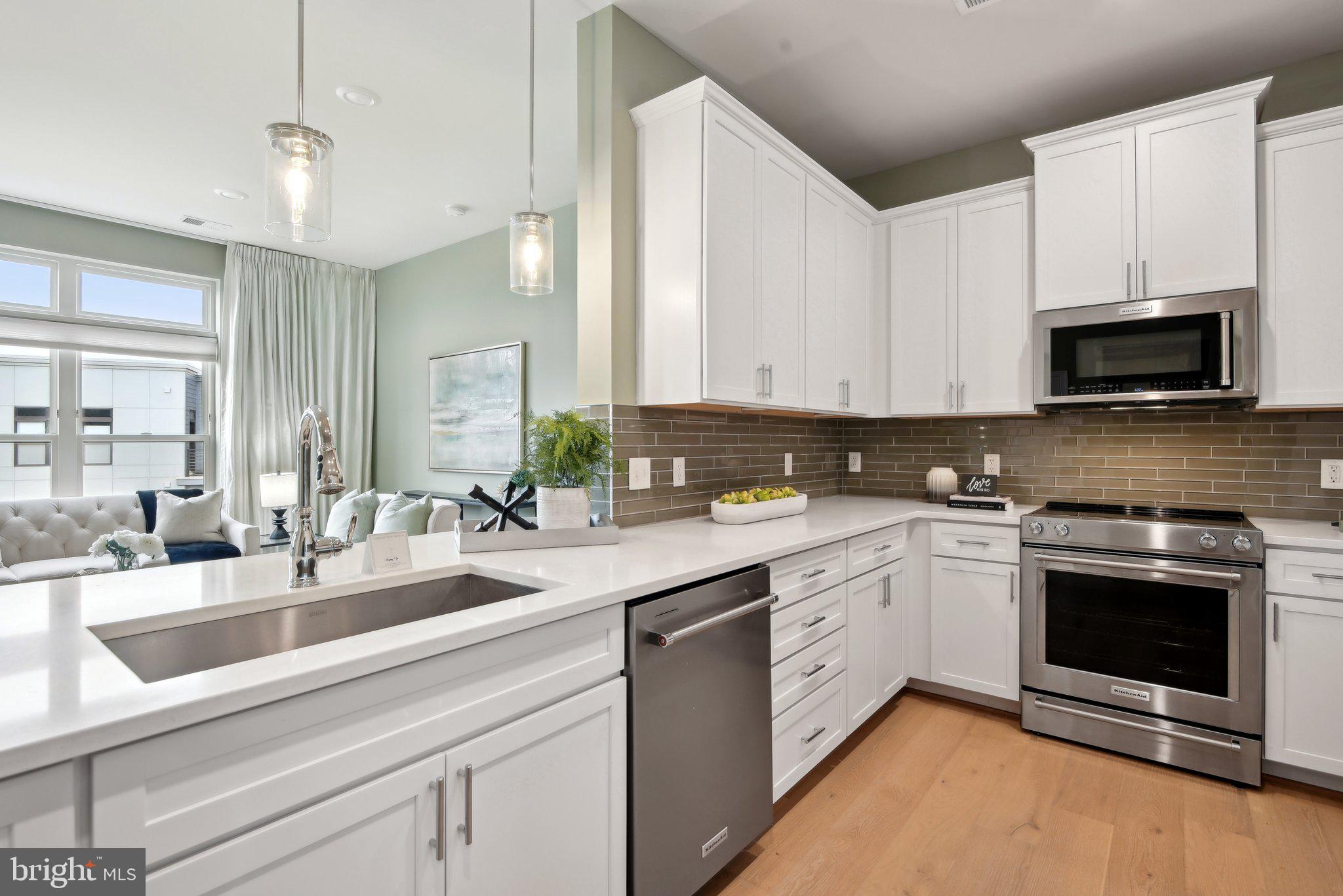 THE ATRIUM AT METROWEST - Residential