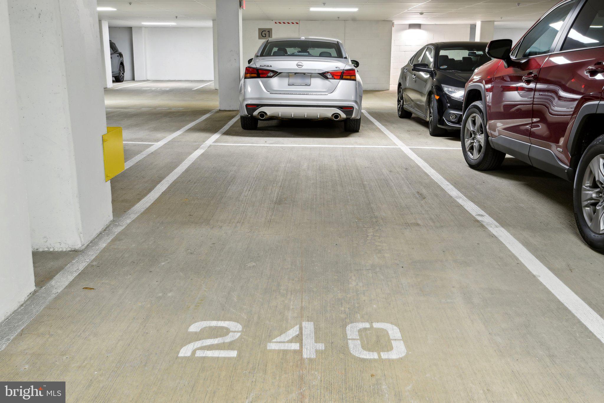 THE ATRIUM AT METROWEST - Residential