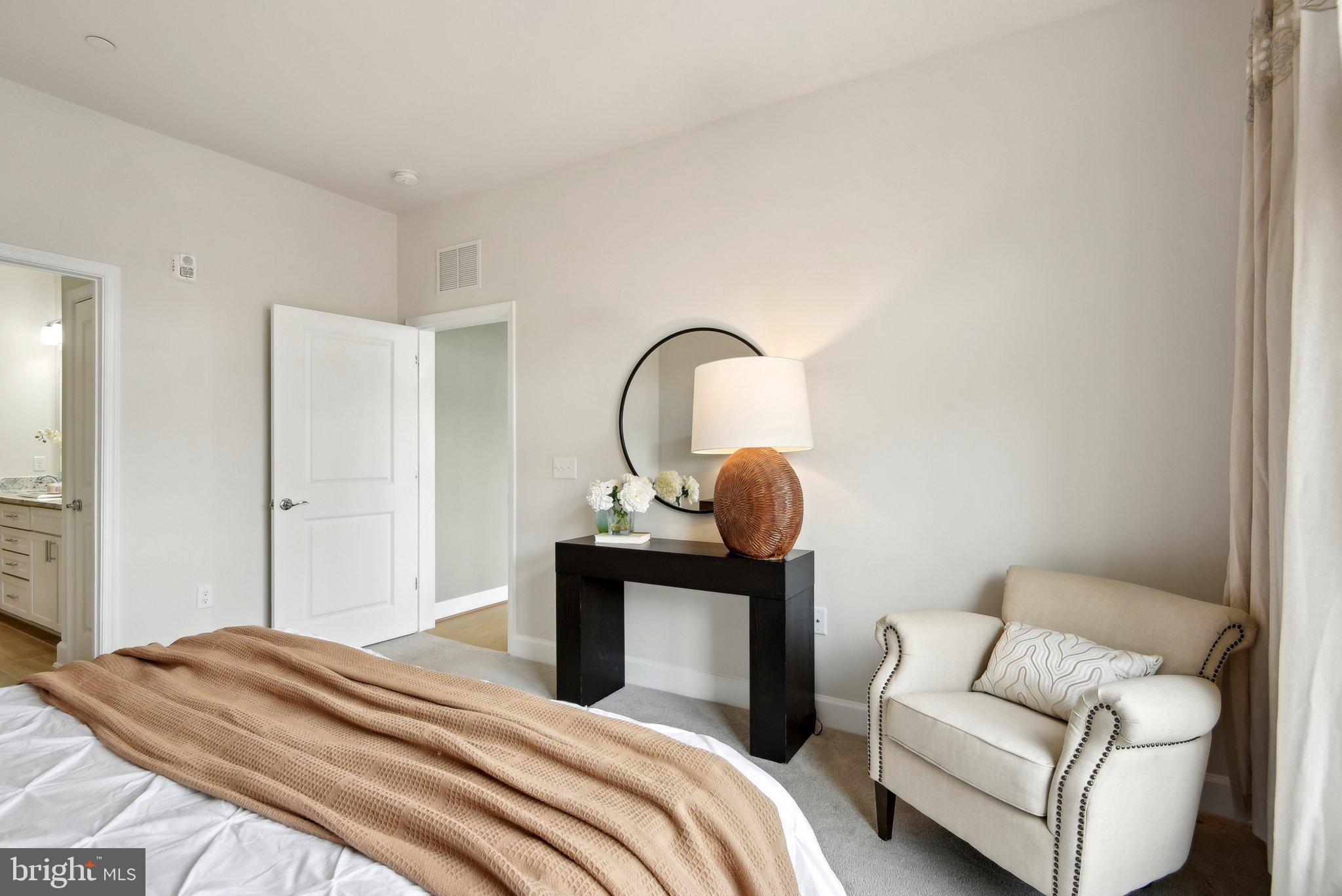 THE ATRIUM AT METROWEST - Residential