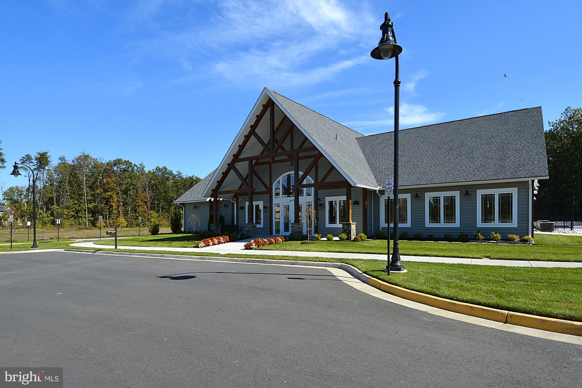 LOUDOUN CROSSING CONDOMINIUM - Residential