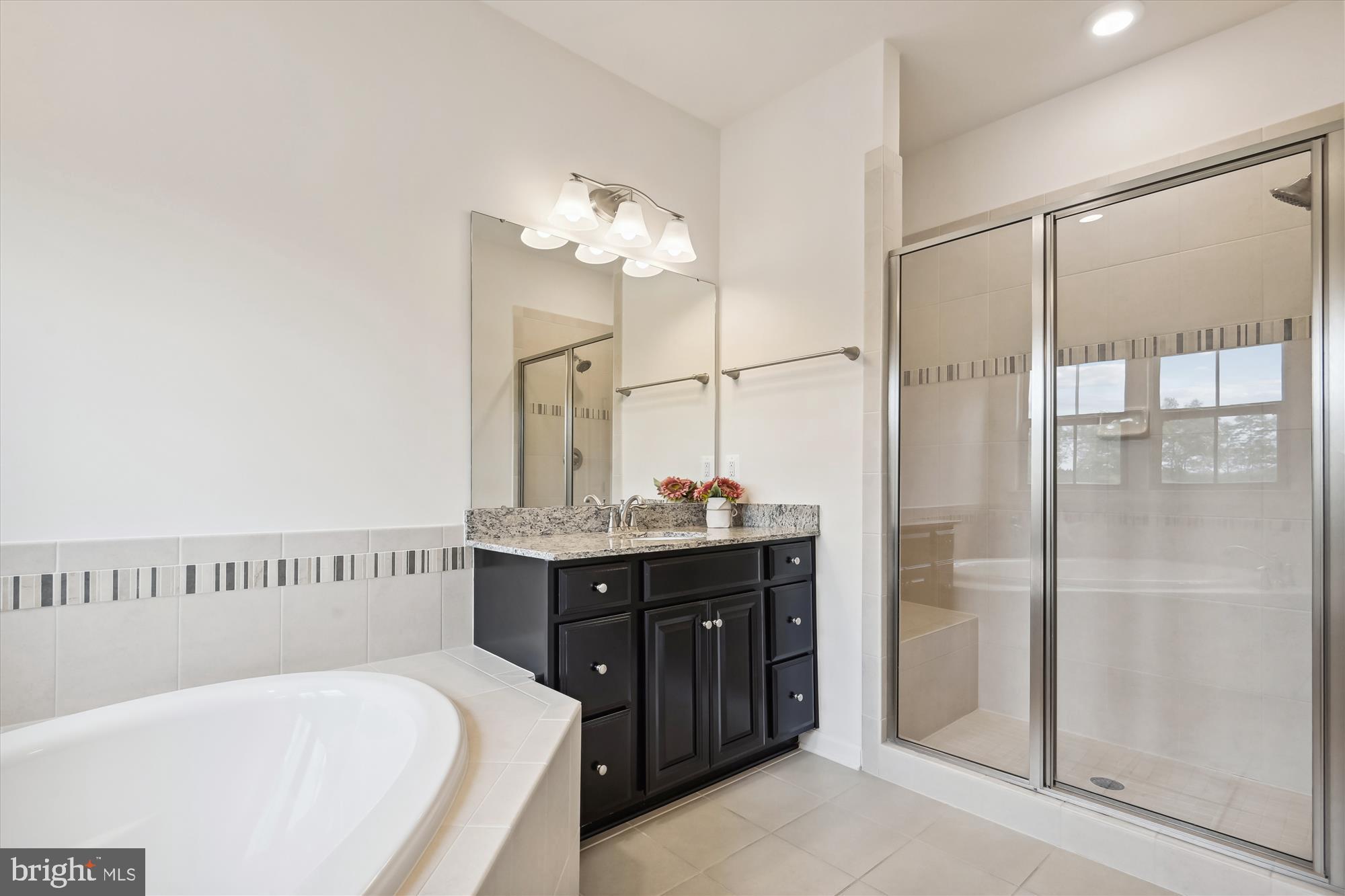 LOUDOUN CROSSING CONDOMINIUM - Residential