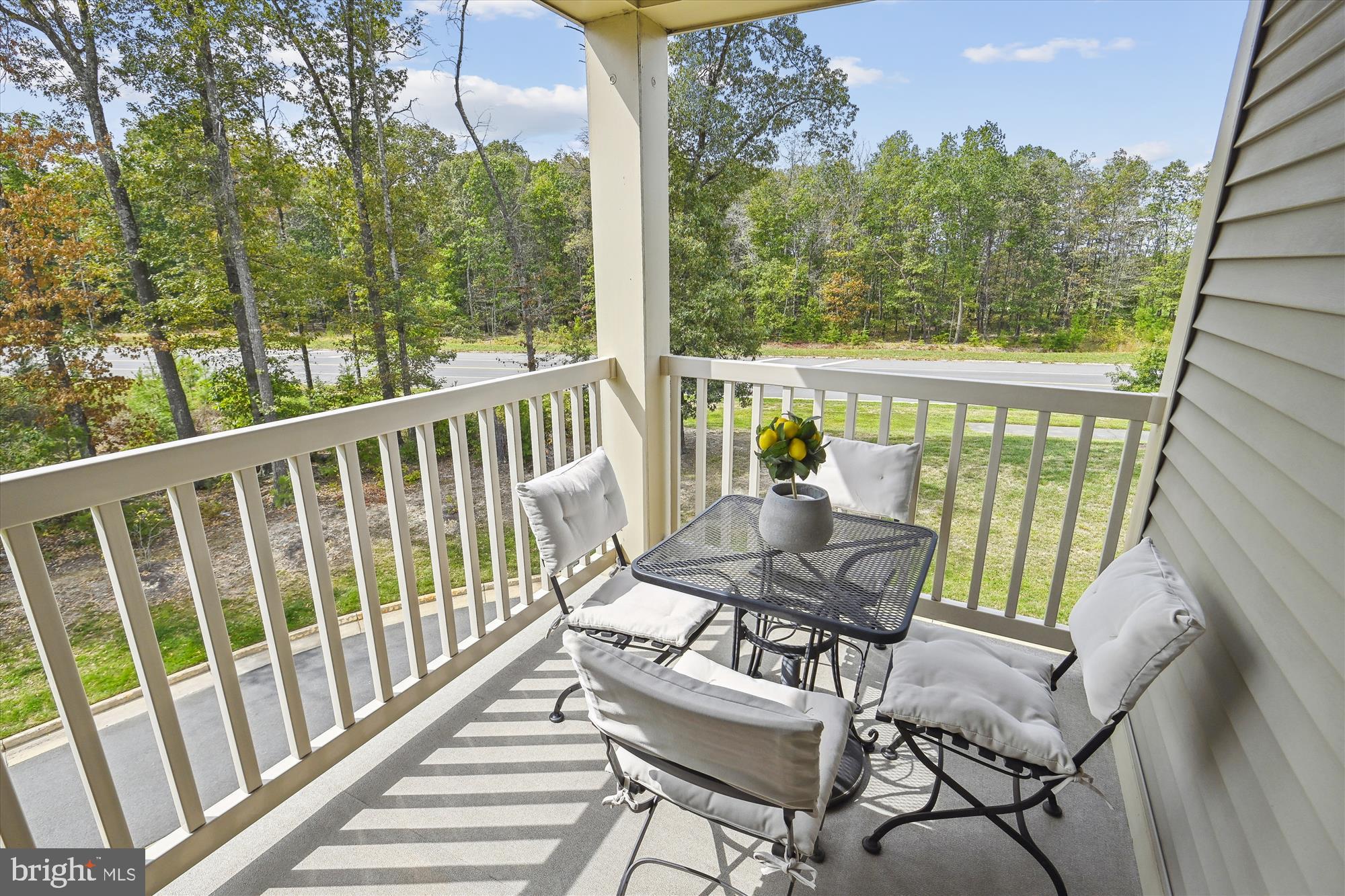 LOUDOUN CROSSING CONDOMINIUM - Residential