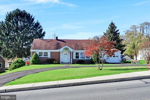 Photo of 390 KINDERHOOK RD, COLUMBIA, PA 17512 (MLS # PALA2027556)