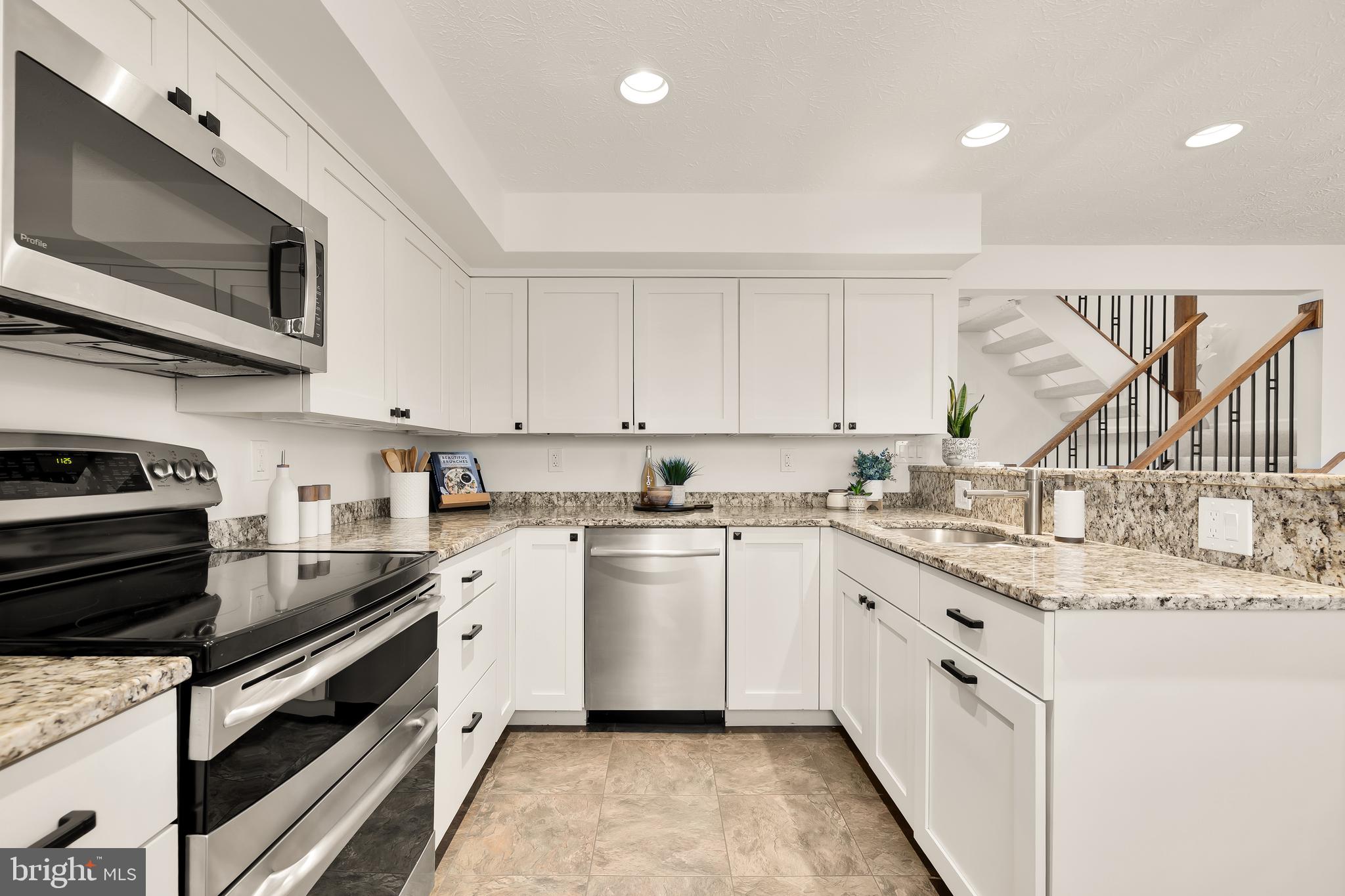 VAN DORN VILLAGE - Residential