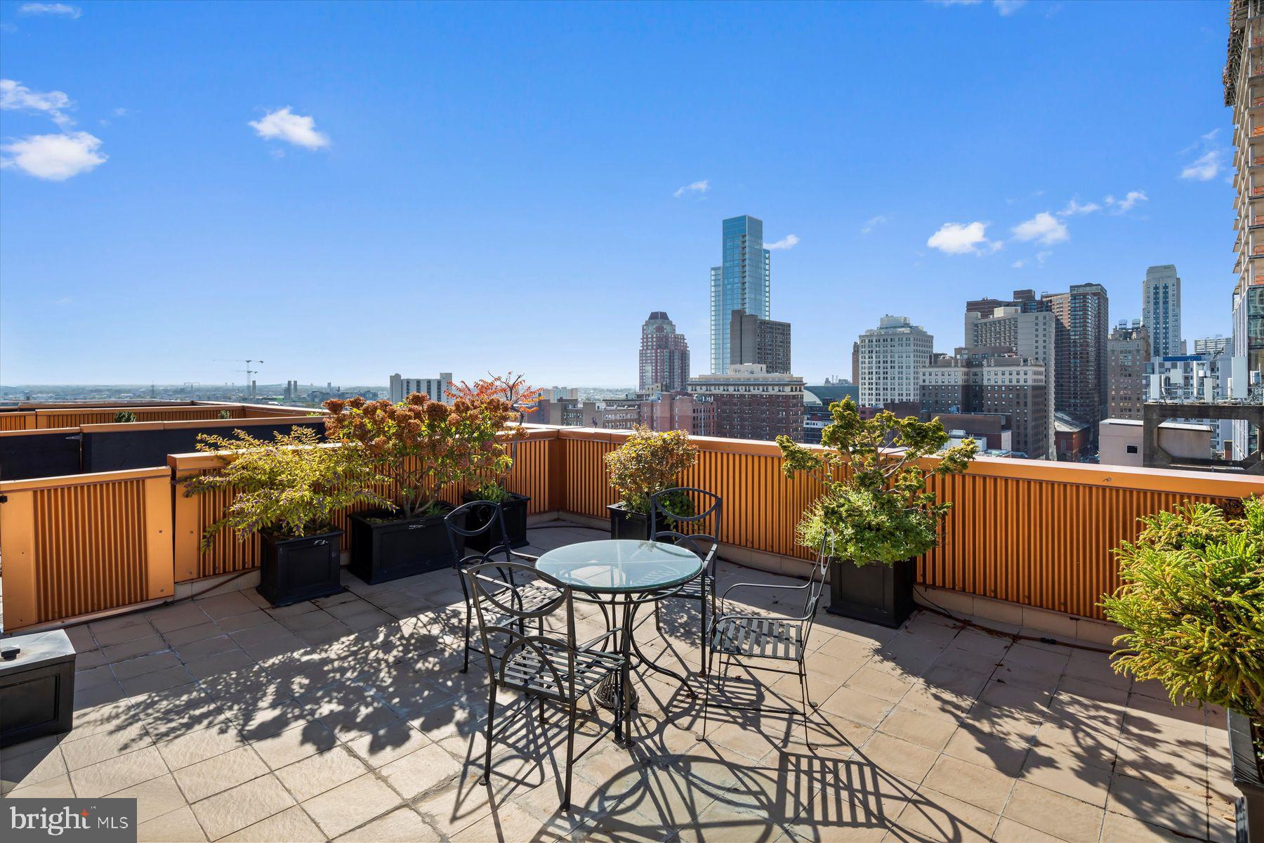 WASHINGTON SQ WEST - Residential