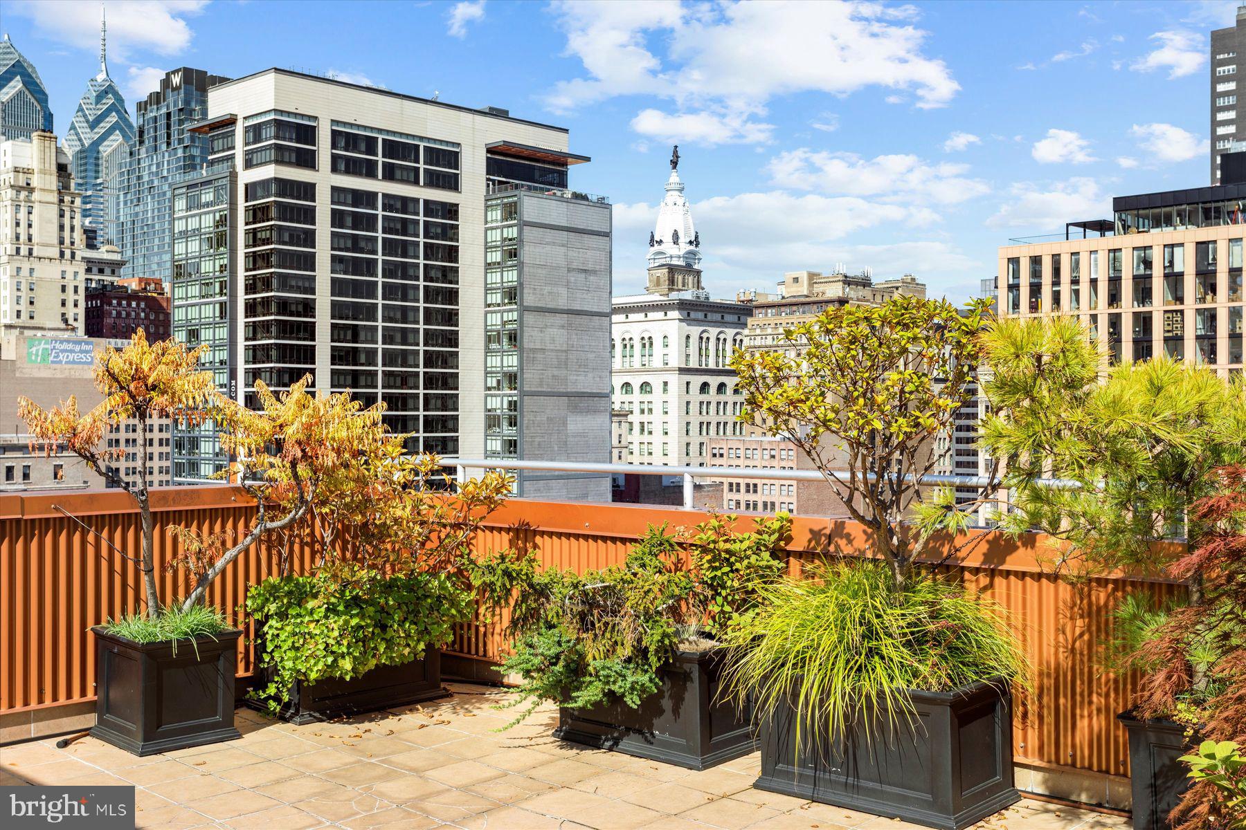 WASHINGTON SQ WEST - Residential