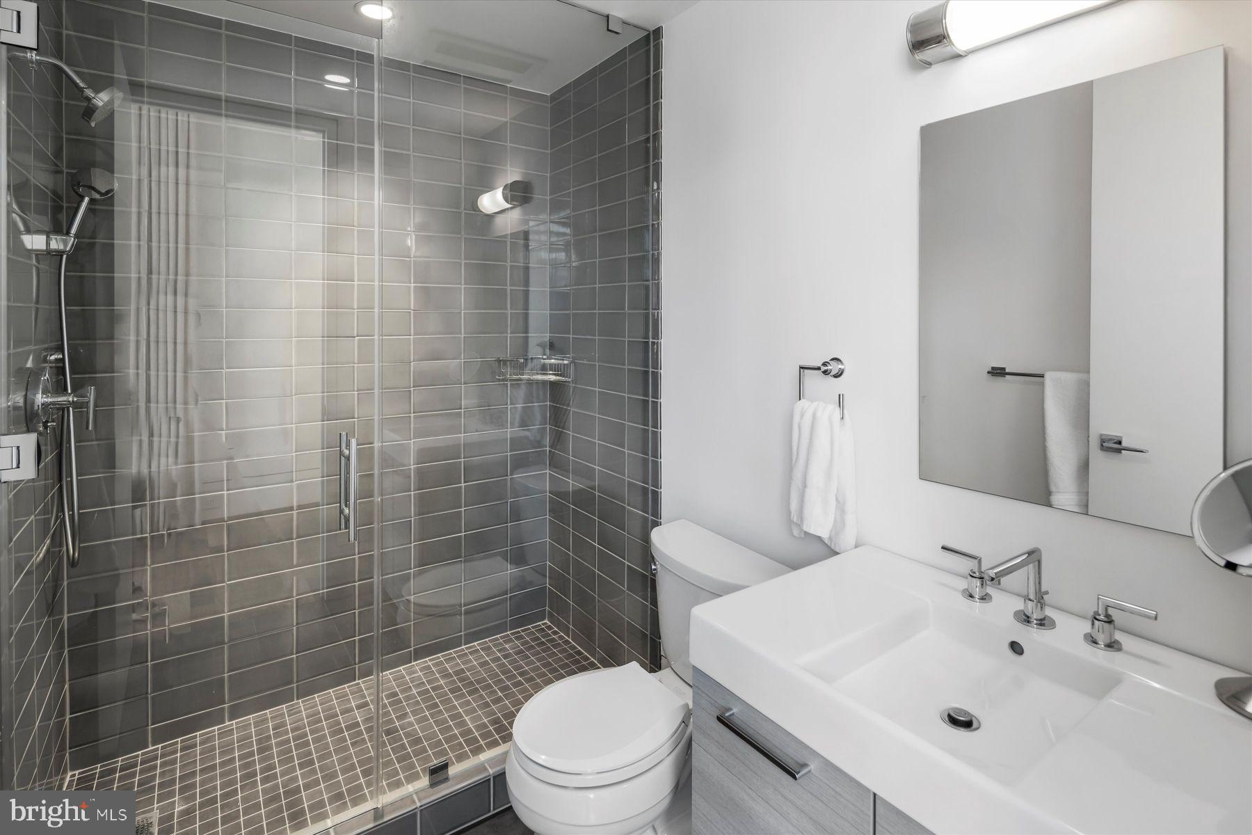 WASHINGTON SQ WEST - Residential