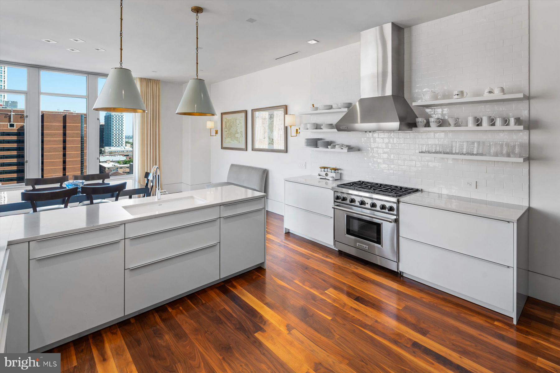 WASHINGTON SQ WEST - Residential