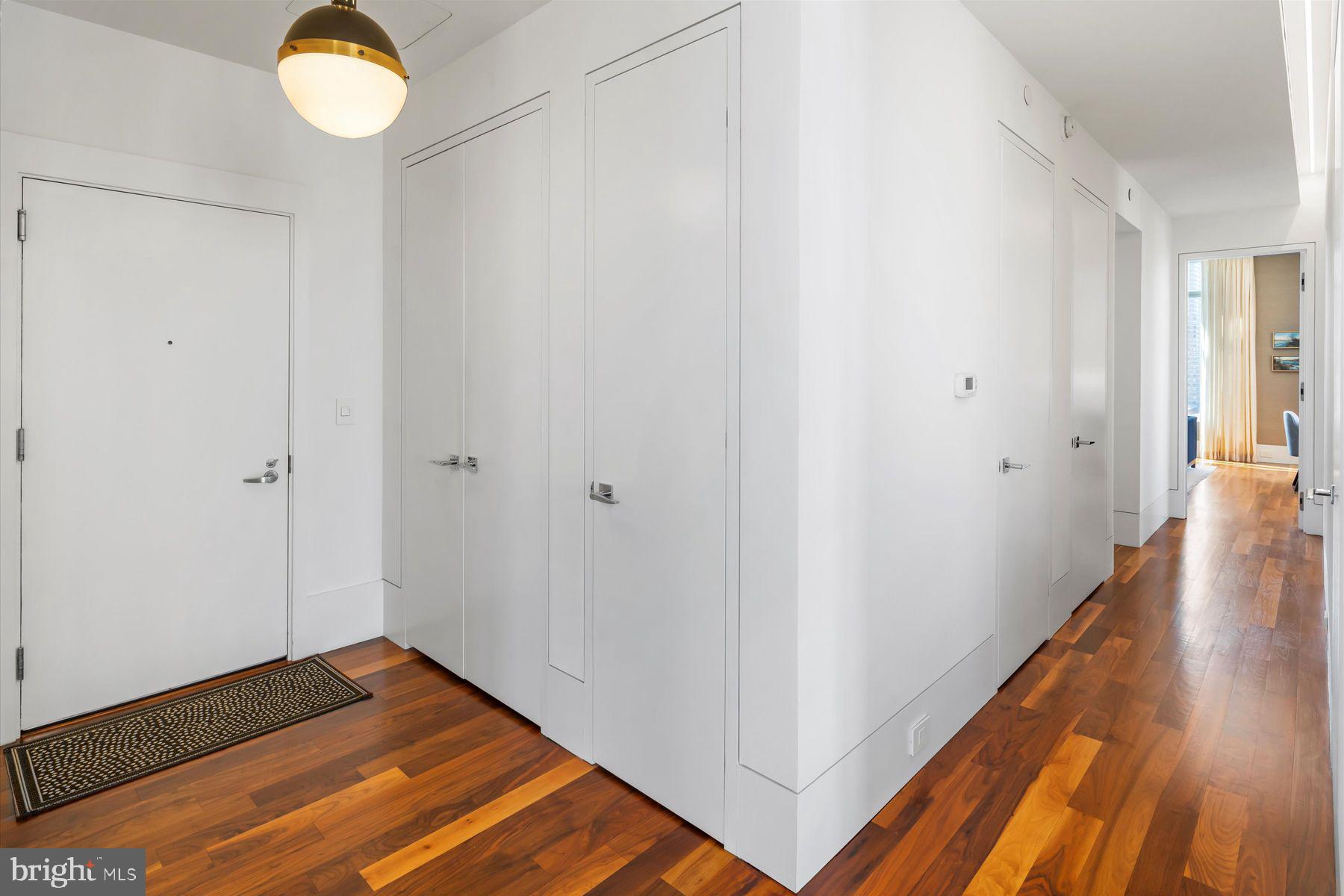 WASHINGTON SQ WEST - Residential