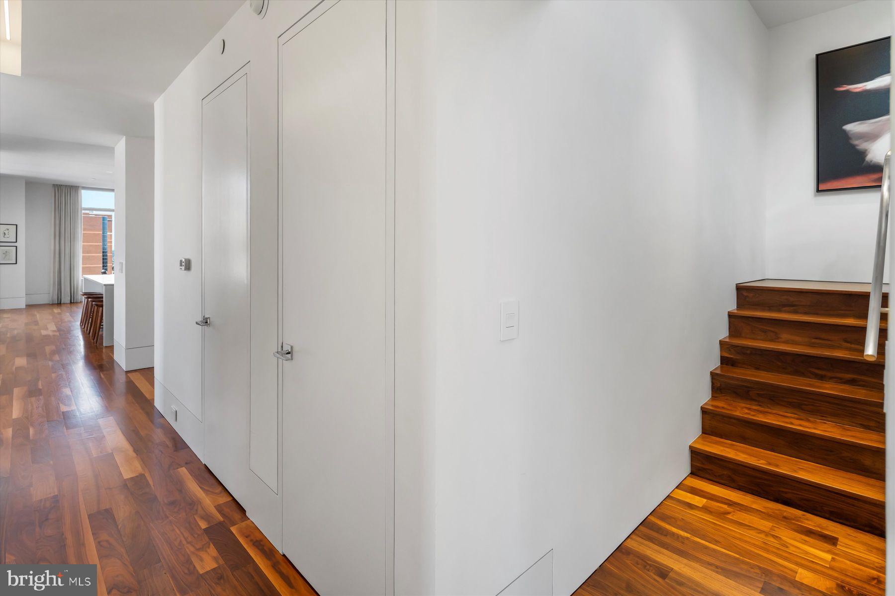 WASHINGTON SQ WEST - Residential