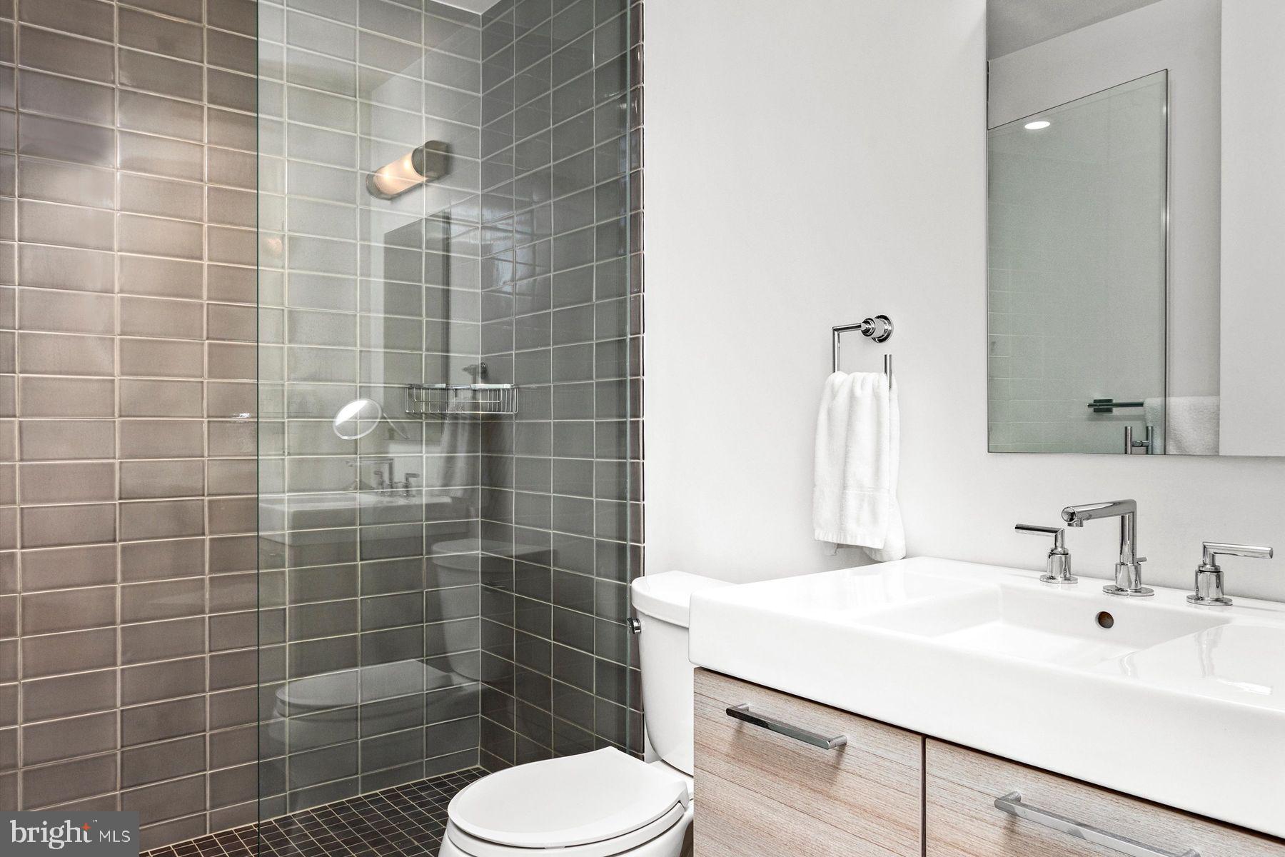 WASHINGTON SQ WEST - Residential