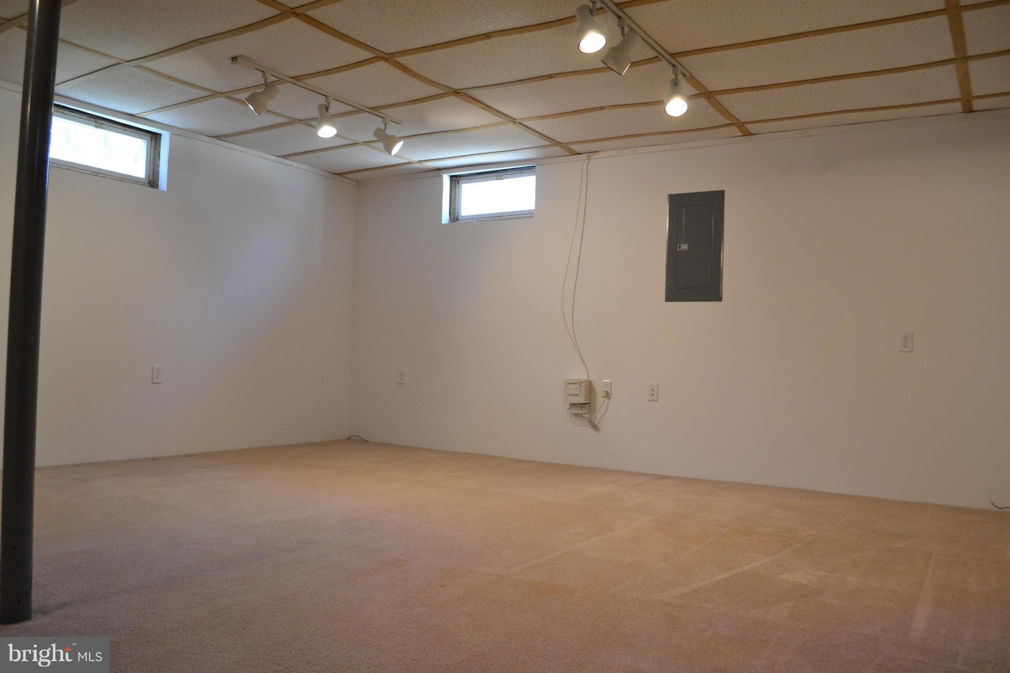 ARGYLE HILLS - Residential