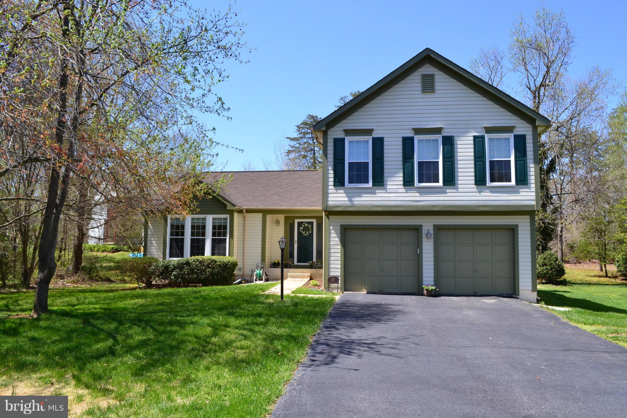 ARGYLE HILLS - Residential