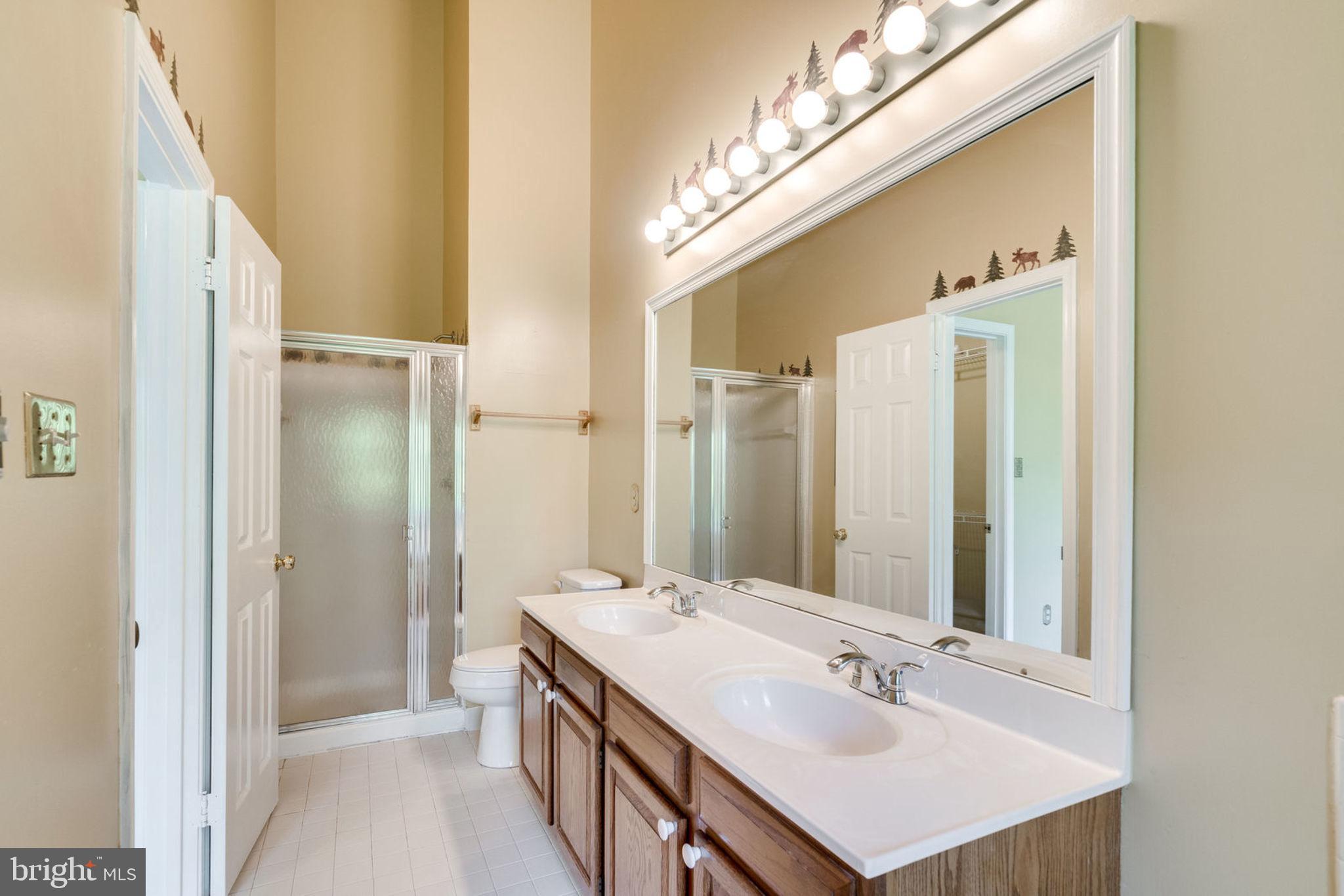 THE TOWNS OF OCCOQUAN MI - Residential Lease