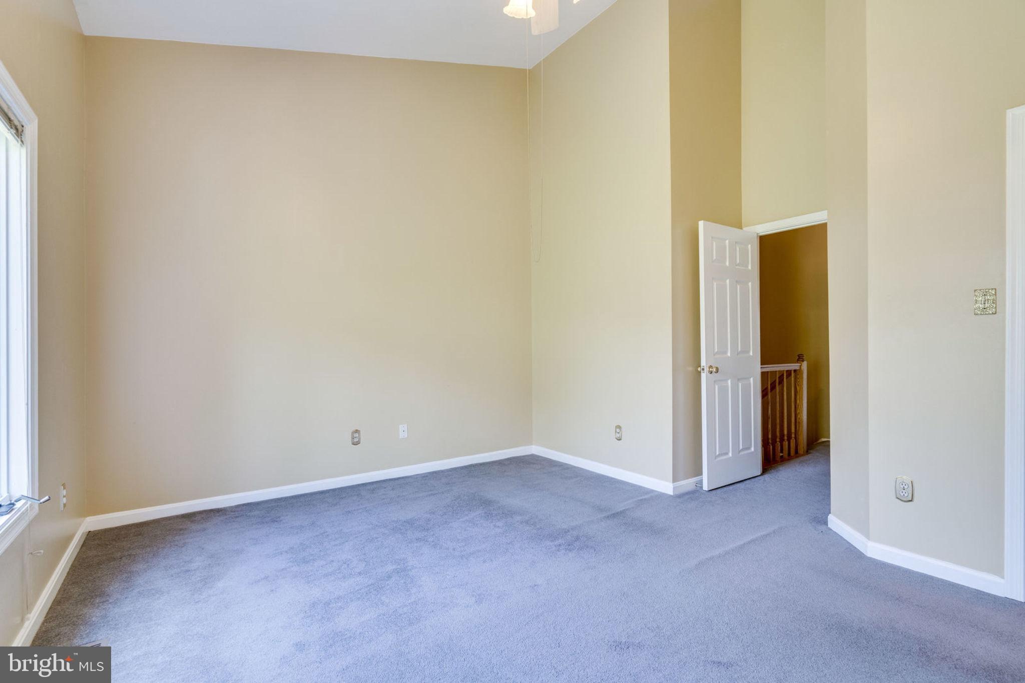 THE TOWNS OF OCCOQUAN MI - Residential Lease