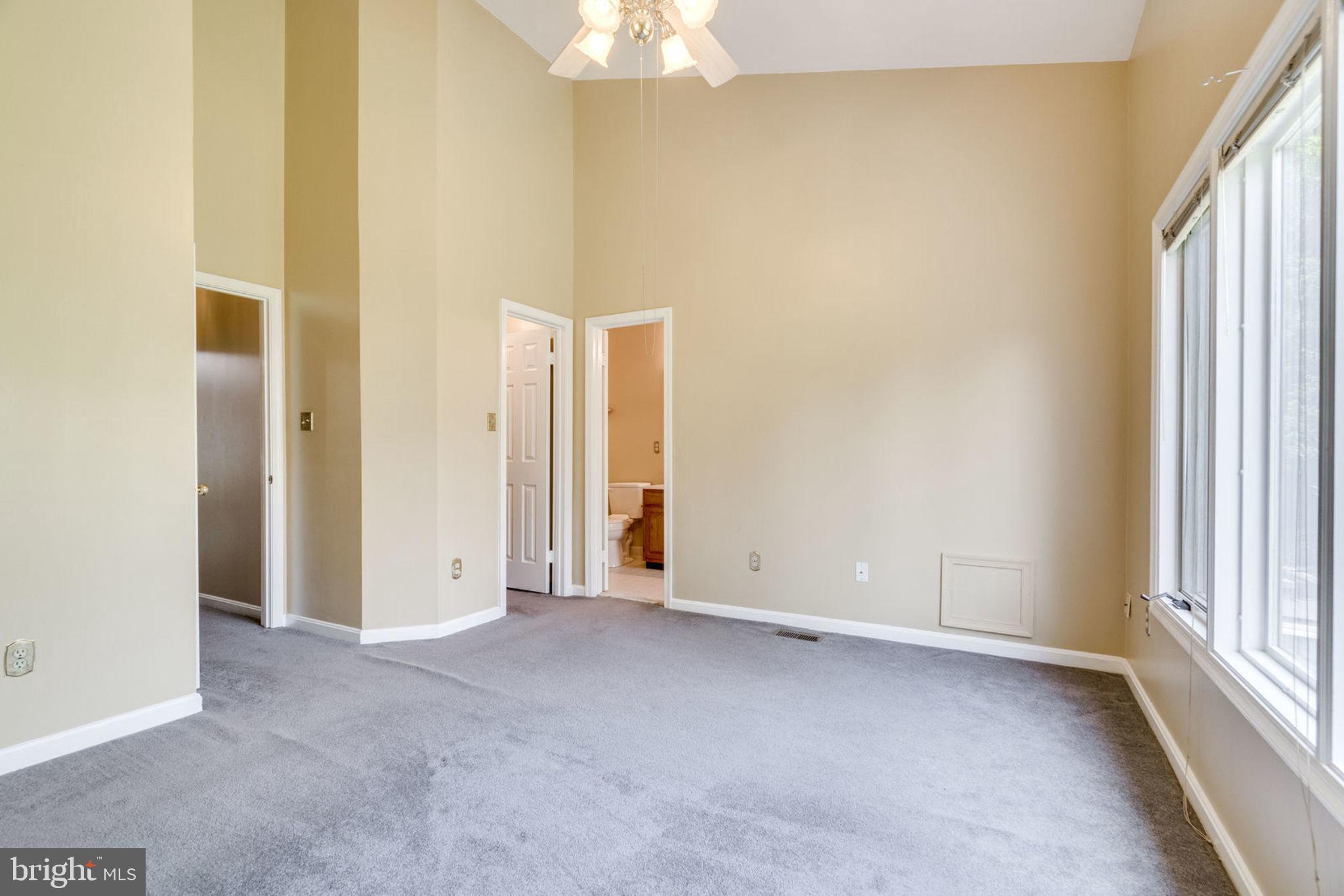 THE TOWNS OF OCCOQUAN MI - Residential Lease