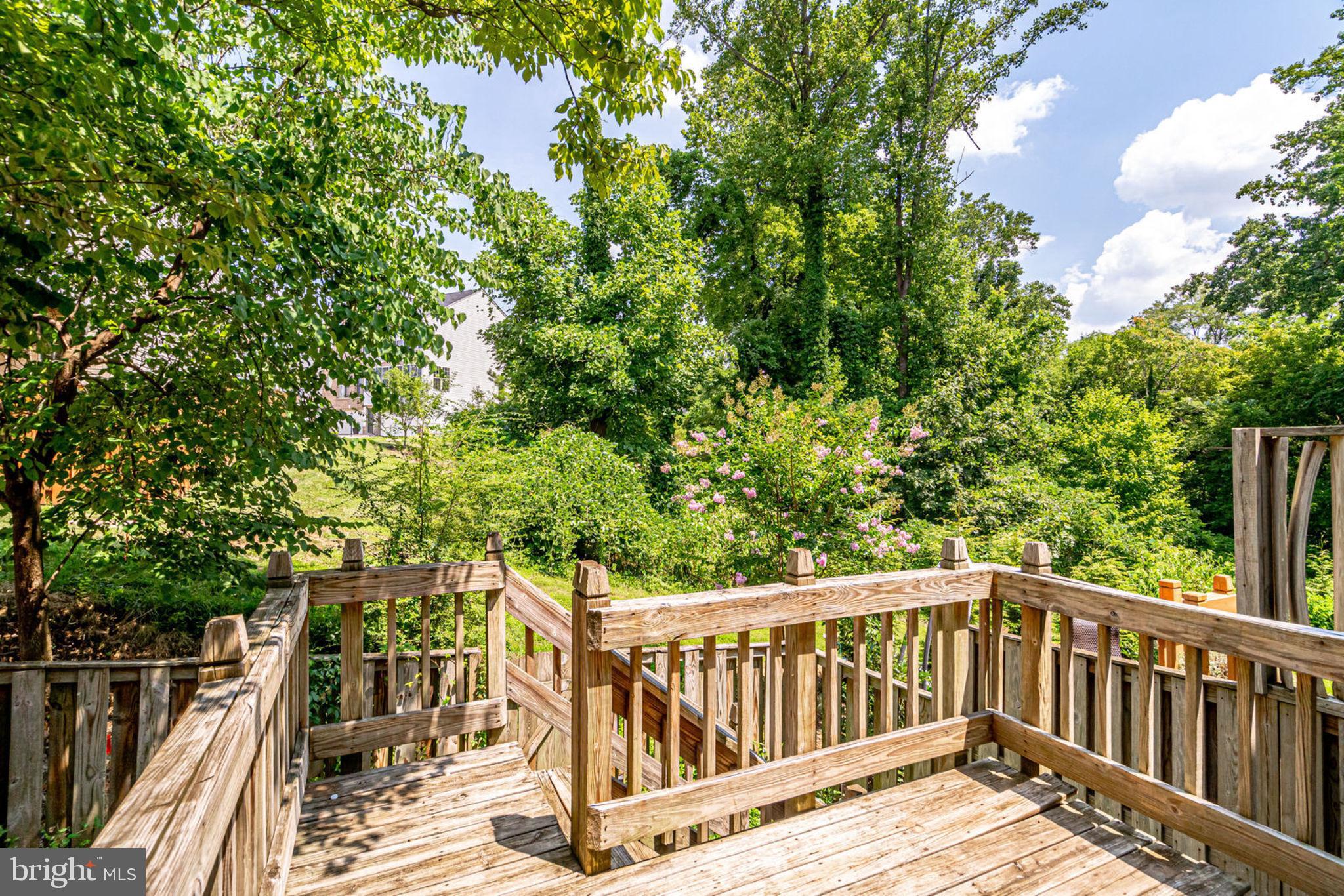 THE TOWNS OF OCCOQUAN MI - Residential Lease