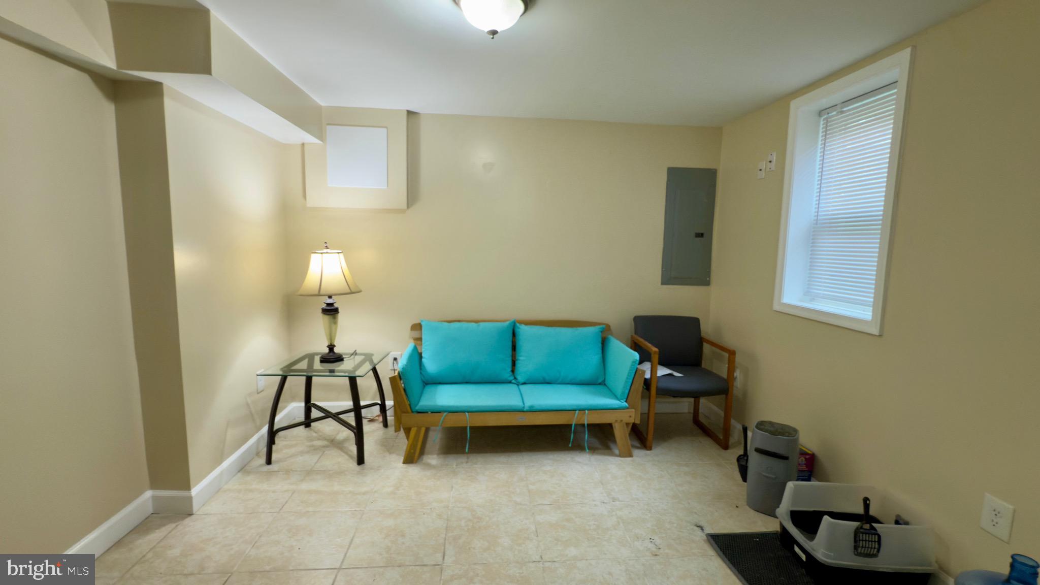 BRENTWOOD - Residential