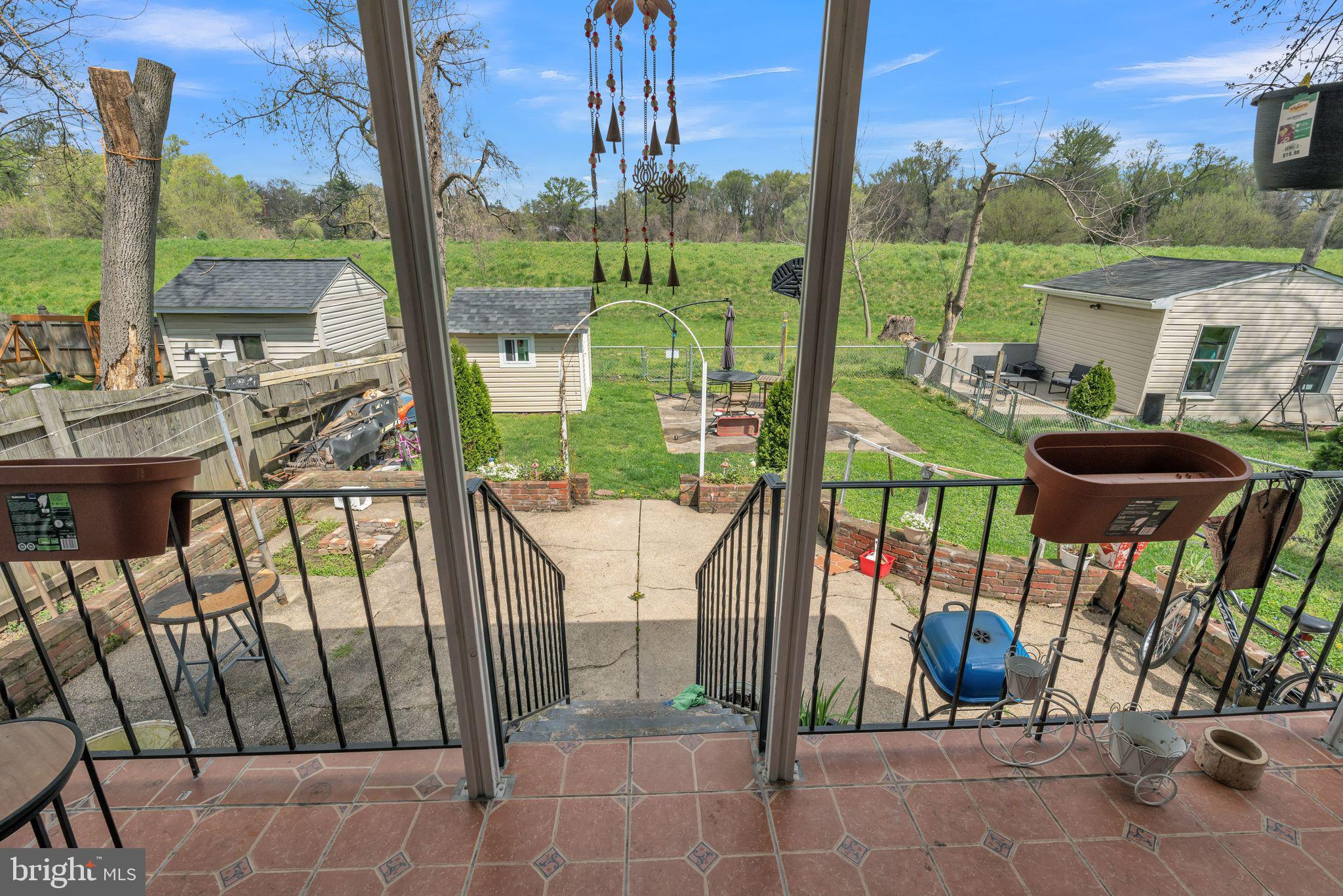 BRENTWOOD - Residential