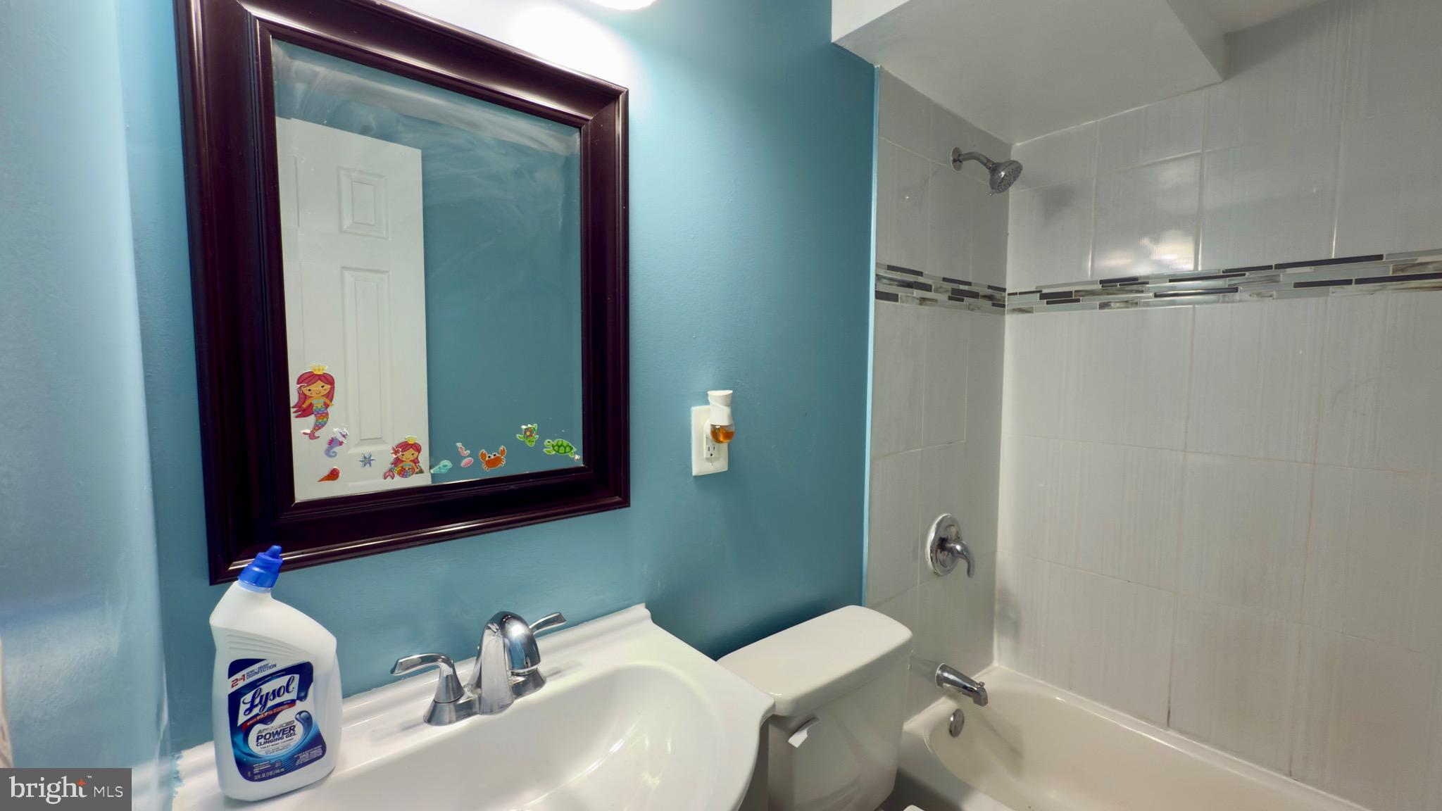 BRENTWOOD - Residential