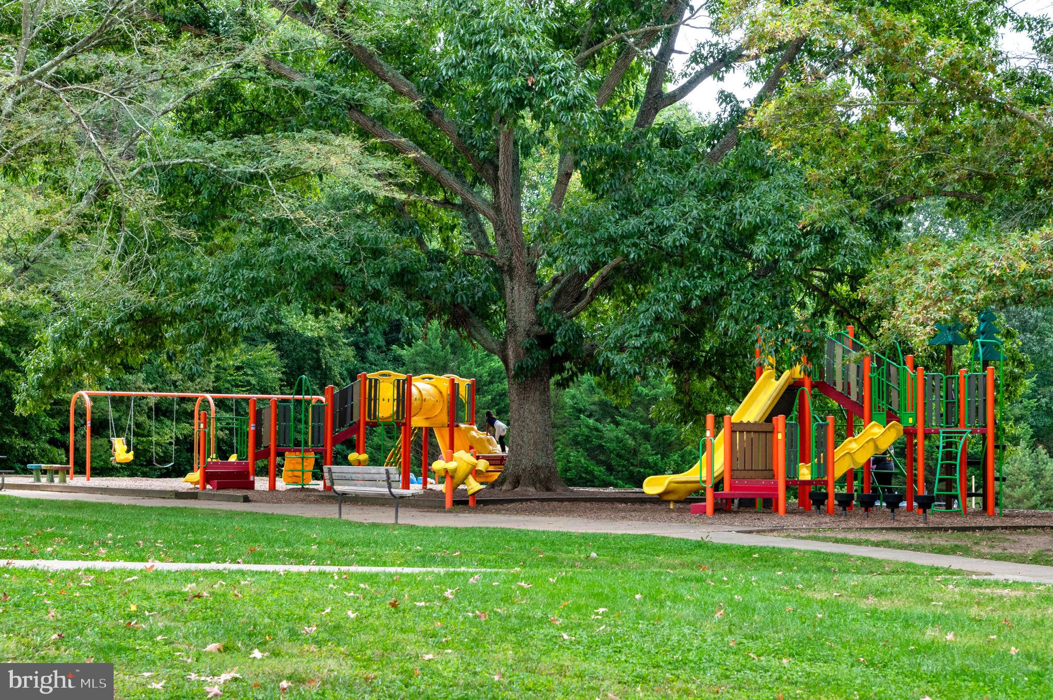 DALE CITY - Residential