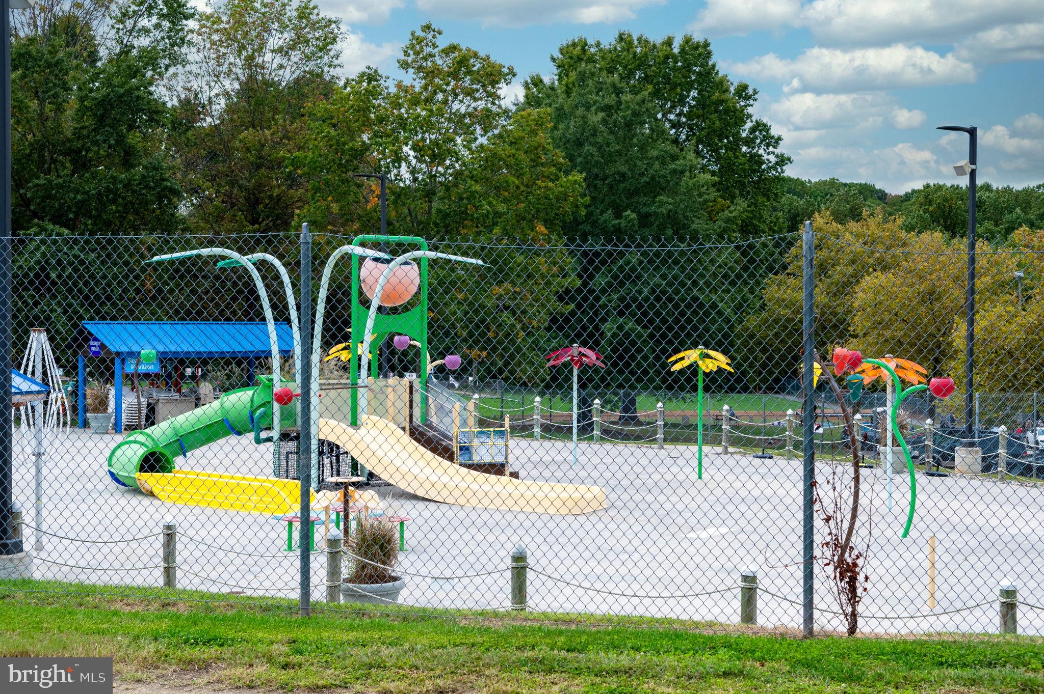 DALE CITY - Residential