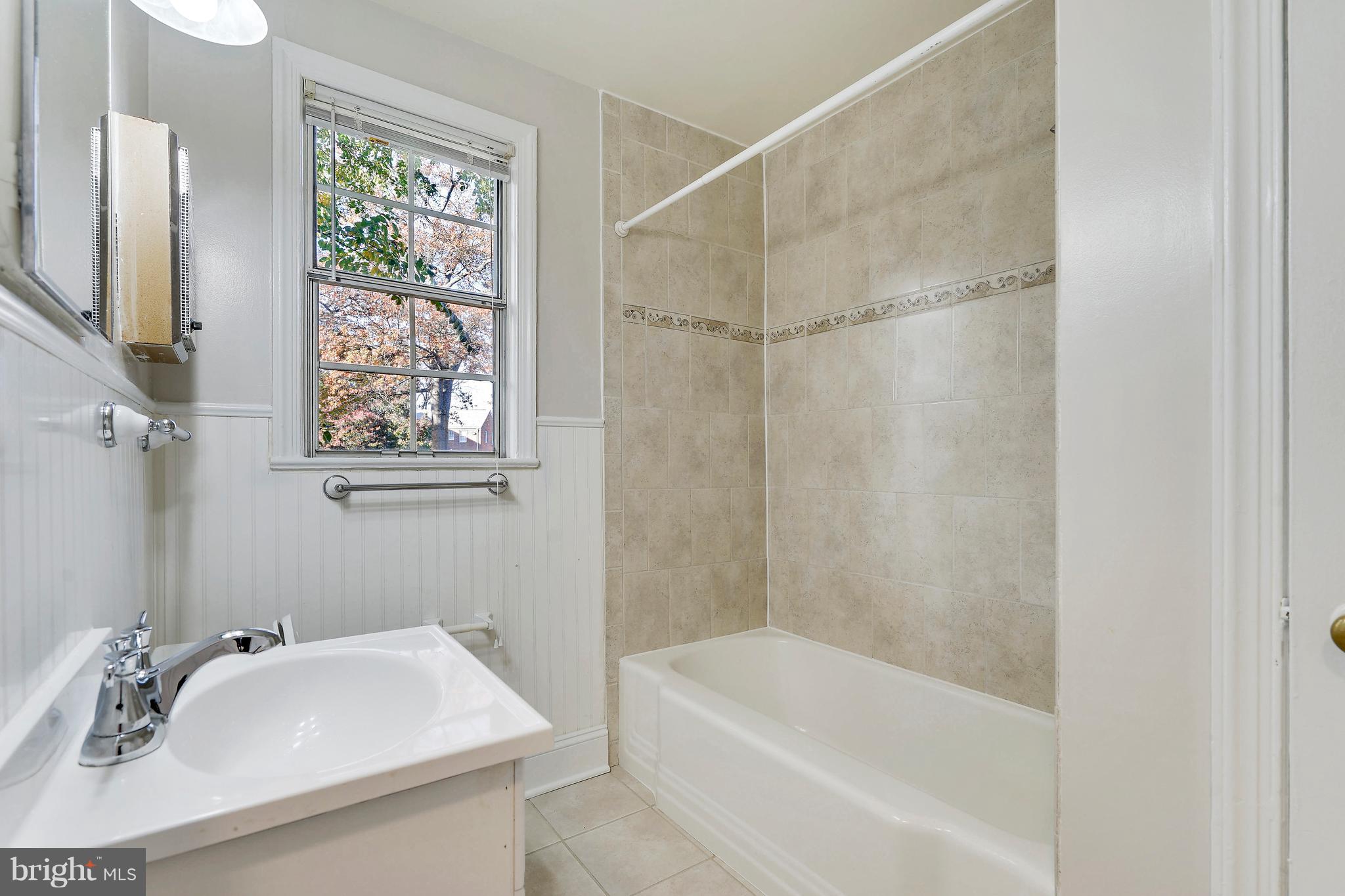 BELLE VIEW CONDOMINIUMS - Residential