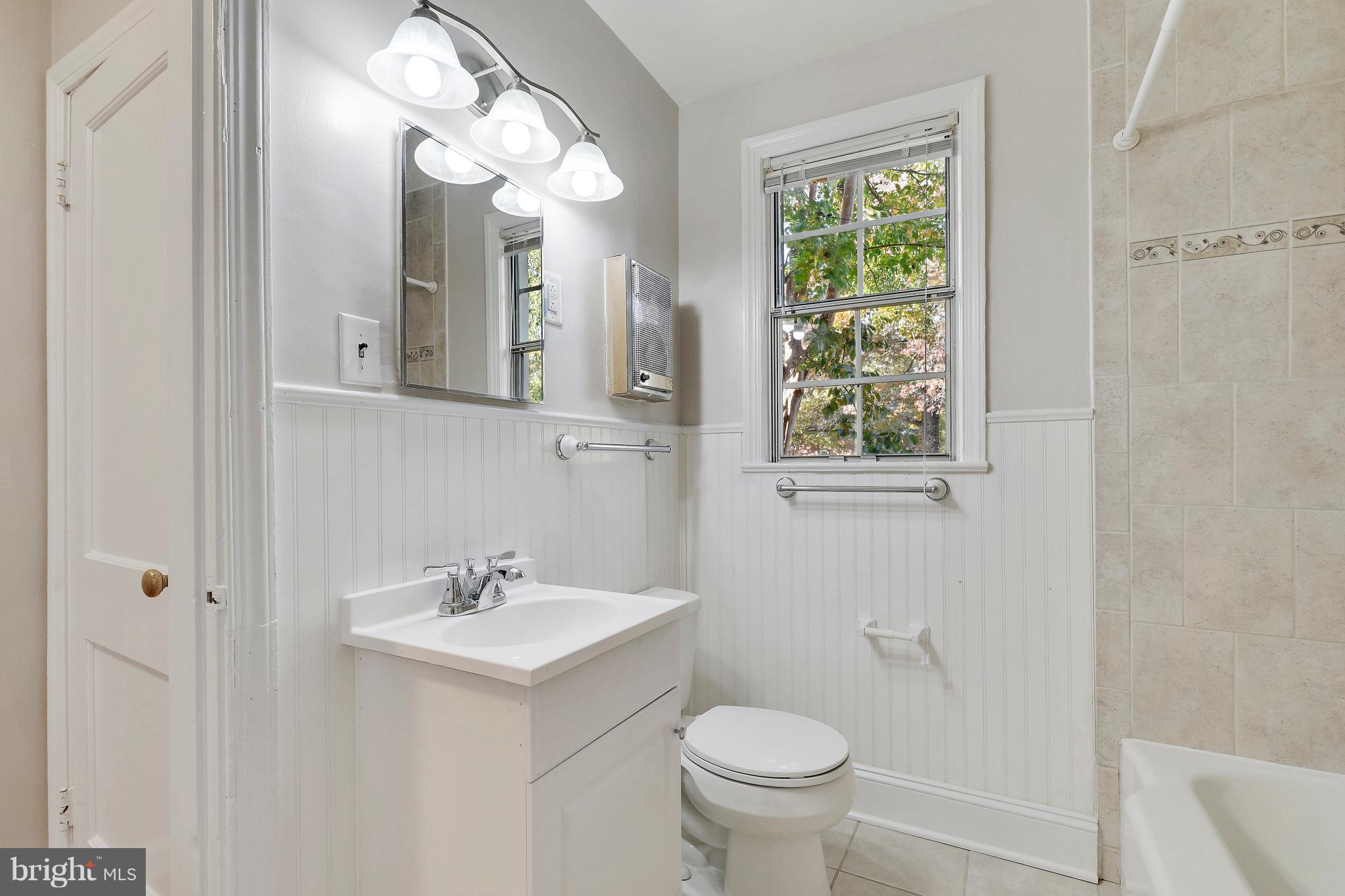 BELLE VIEW CONDOMINIUMS - Residential