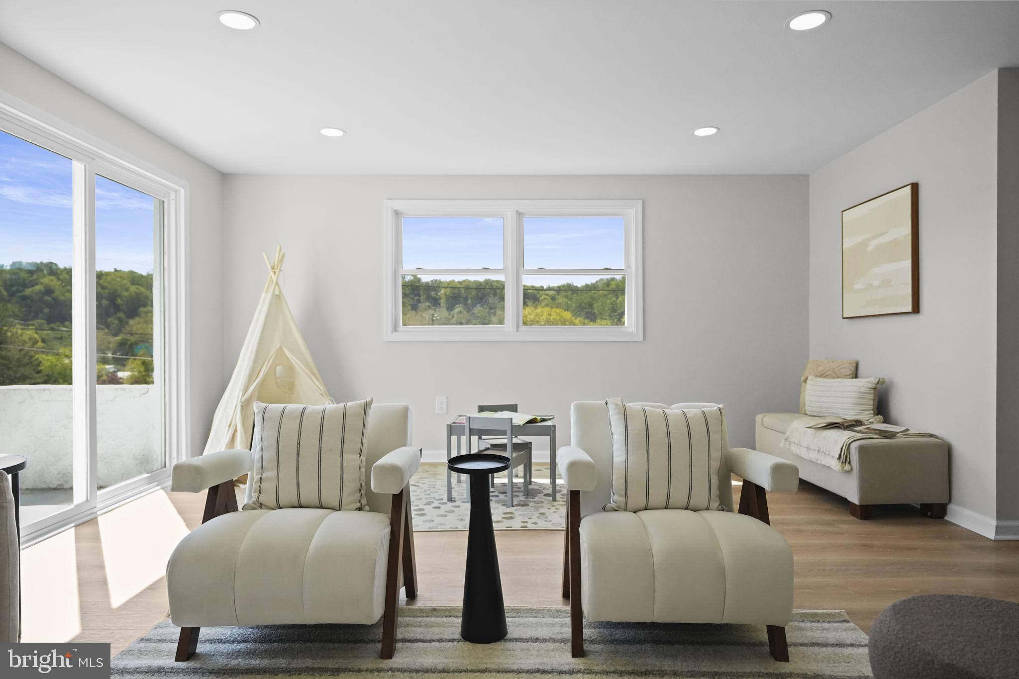 CONSHOHOCKEN - Residential