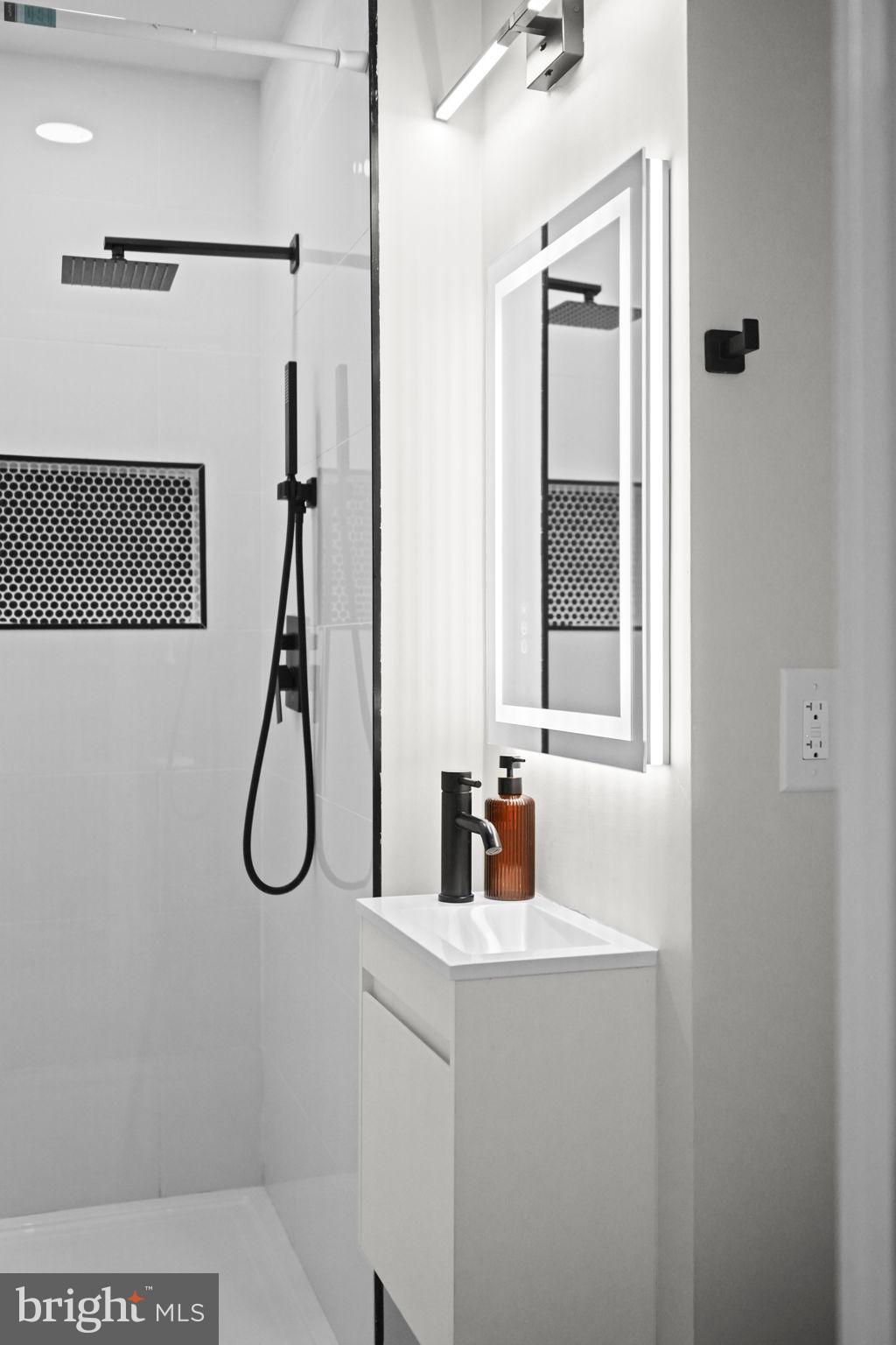 CONSHOHOCKEN - Residential