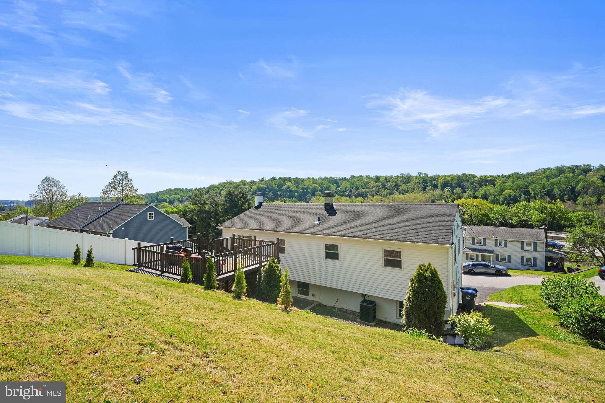 CONSHOHOCKEN - Residential