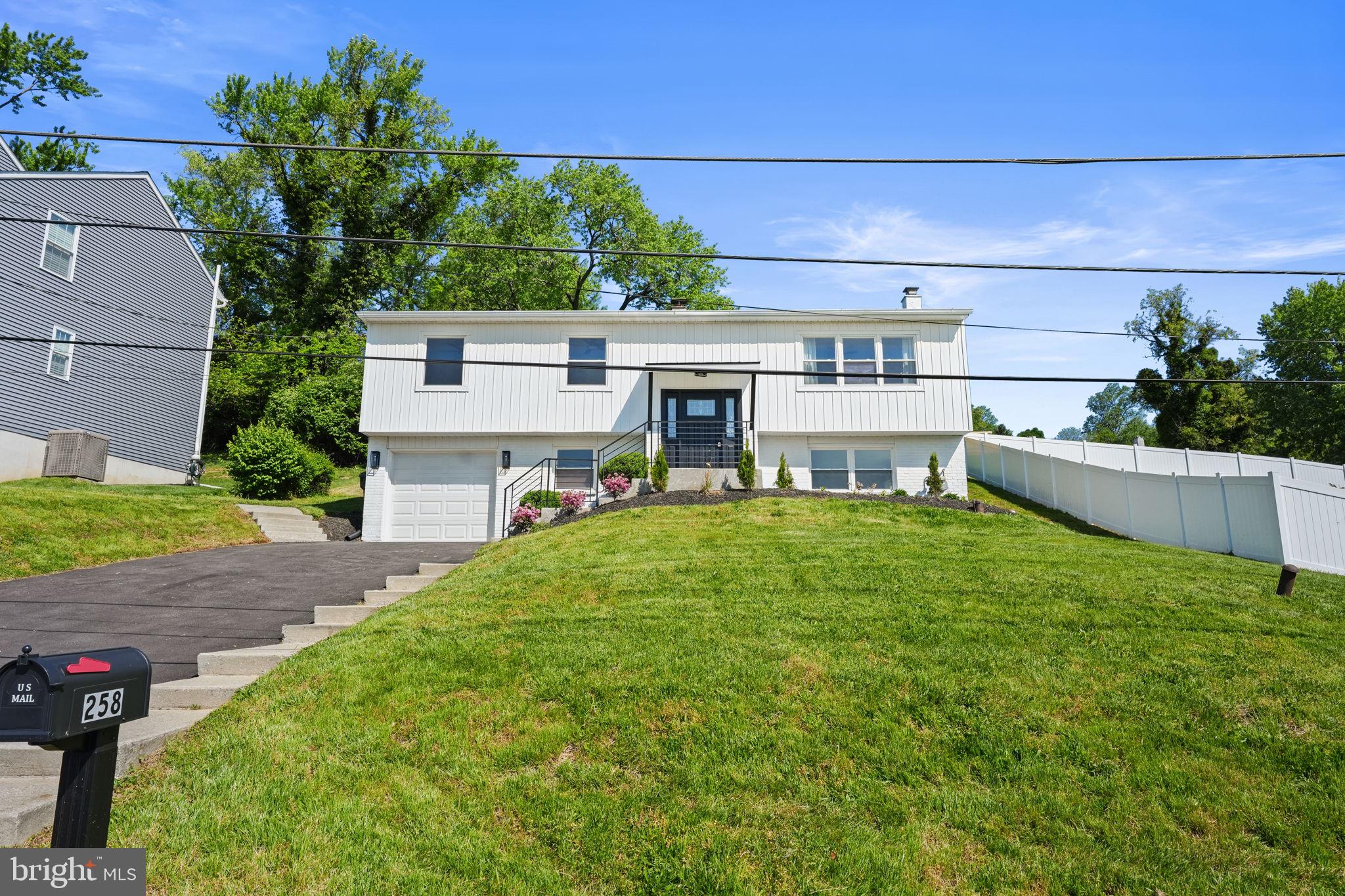 CONSHOHOCKEN - Residential