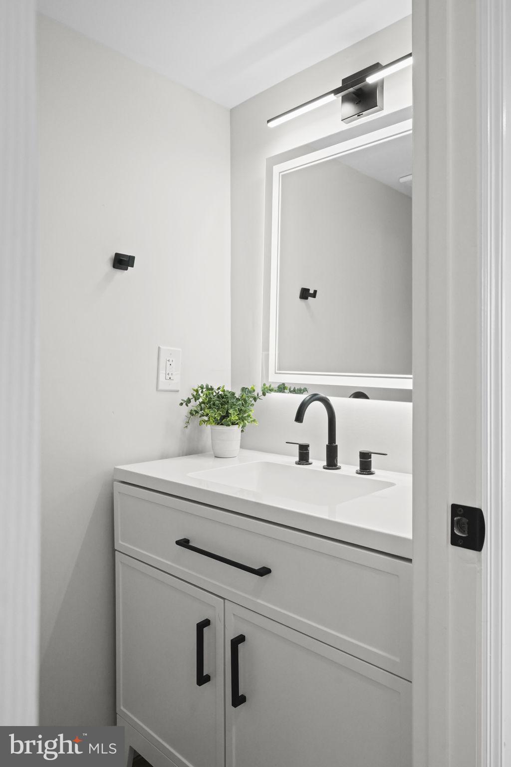 CONSHOHOCKEN - Residential