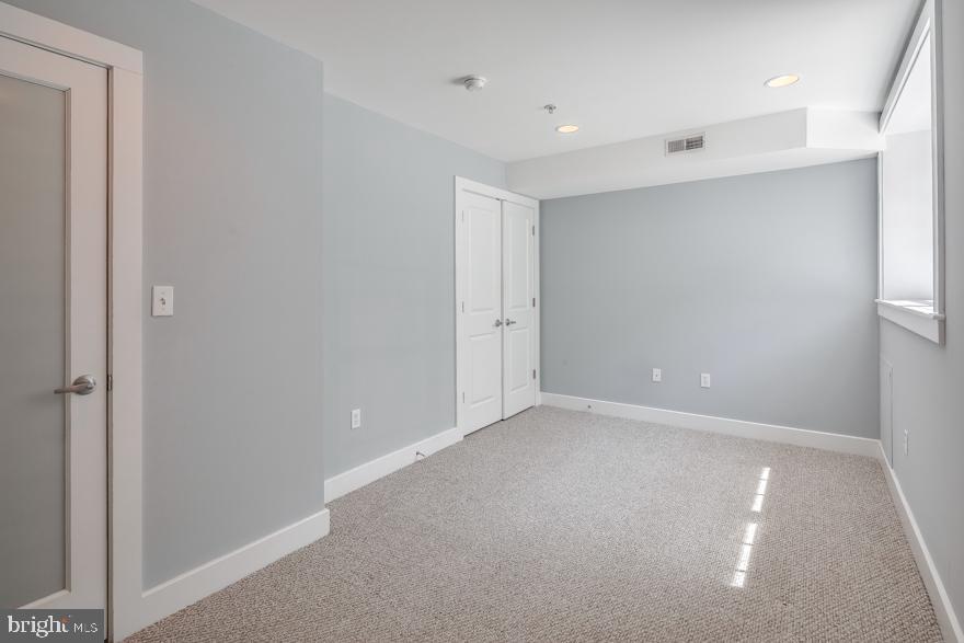 GRADUATE HOSPITAL - Residential Lease