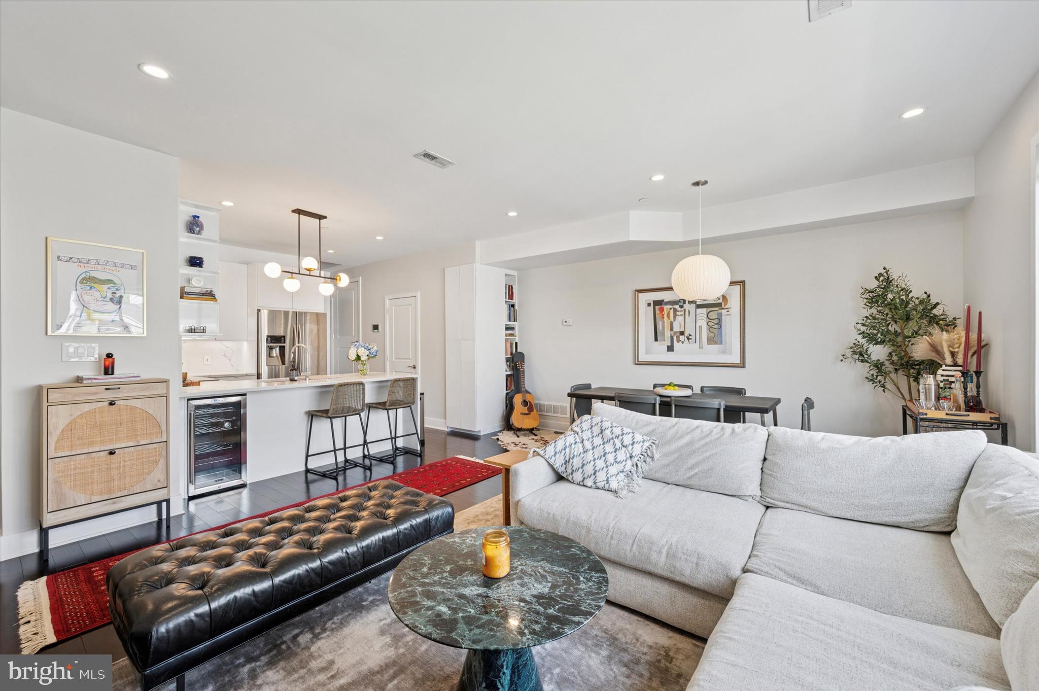 GRADUATE HOSPITAL - Residential Lease