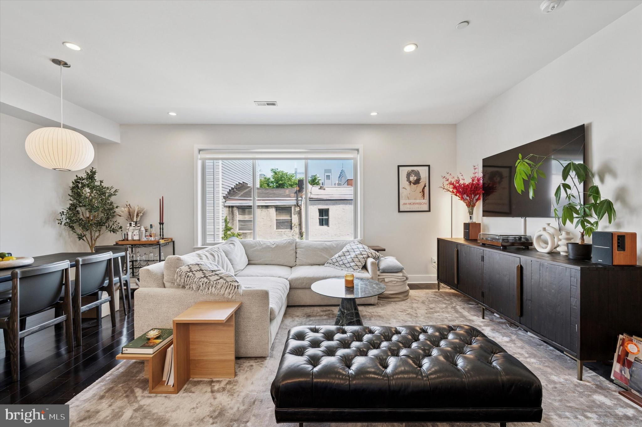 GRADUATE HOSPITAL - Residential Lease