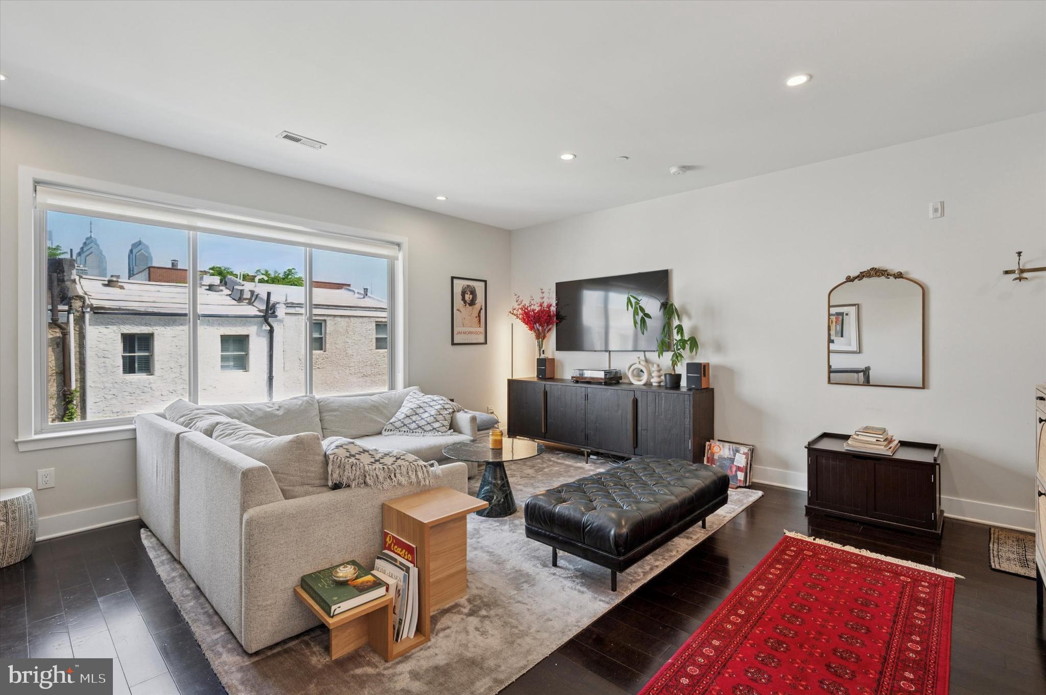 GRADUATE HOSPITAL - Residential Lease