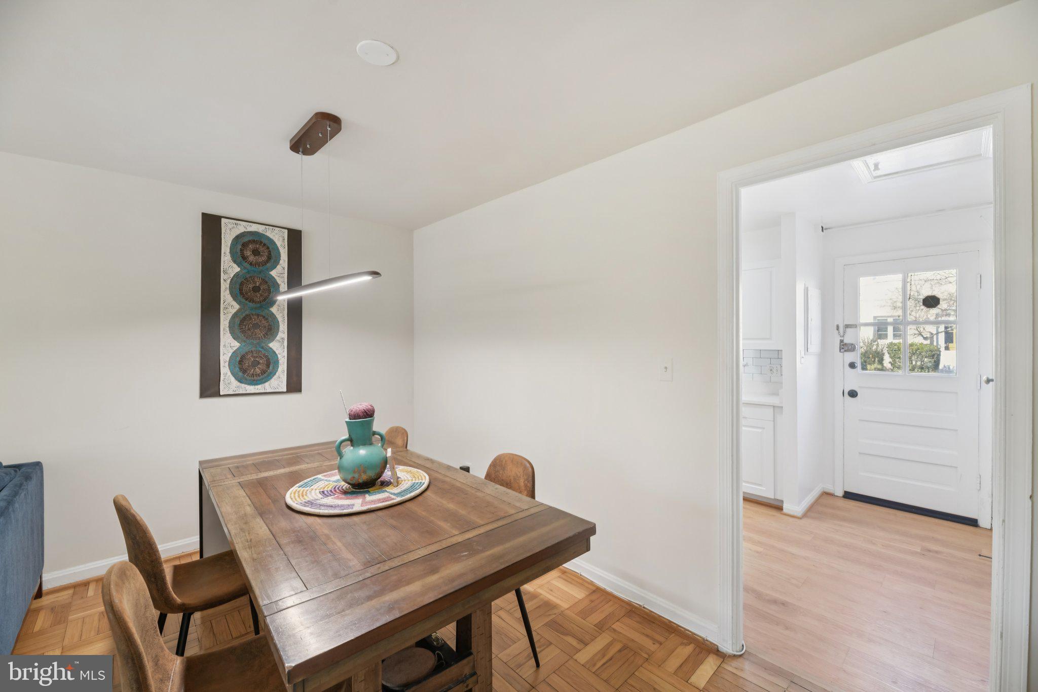 GLEN BRIAR - Residential