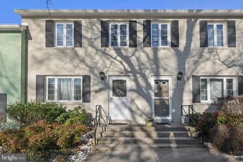 9838 HOLLOW GLEN PLACE 2544 SILVER SPRING MD 20910