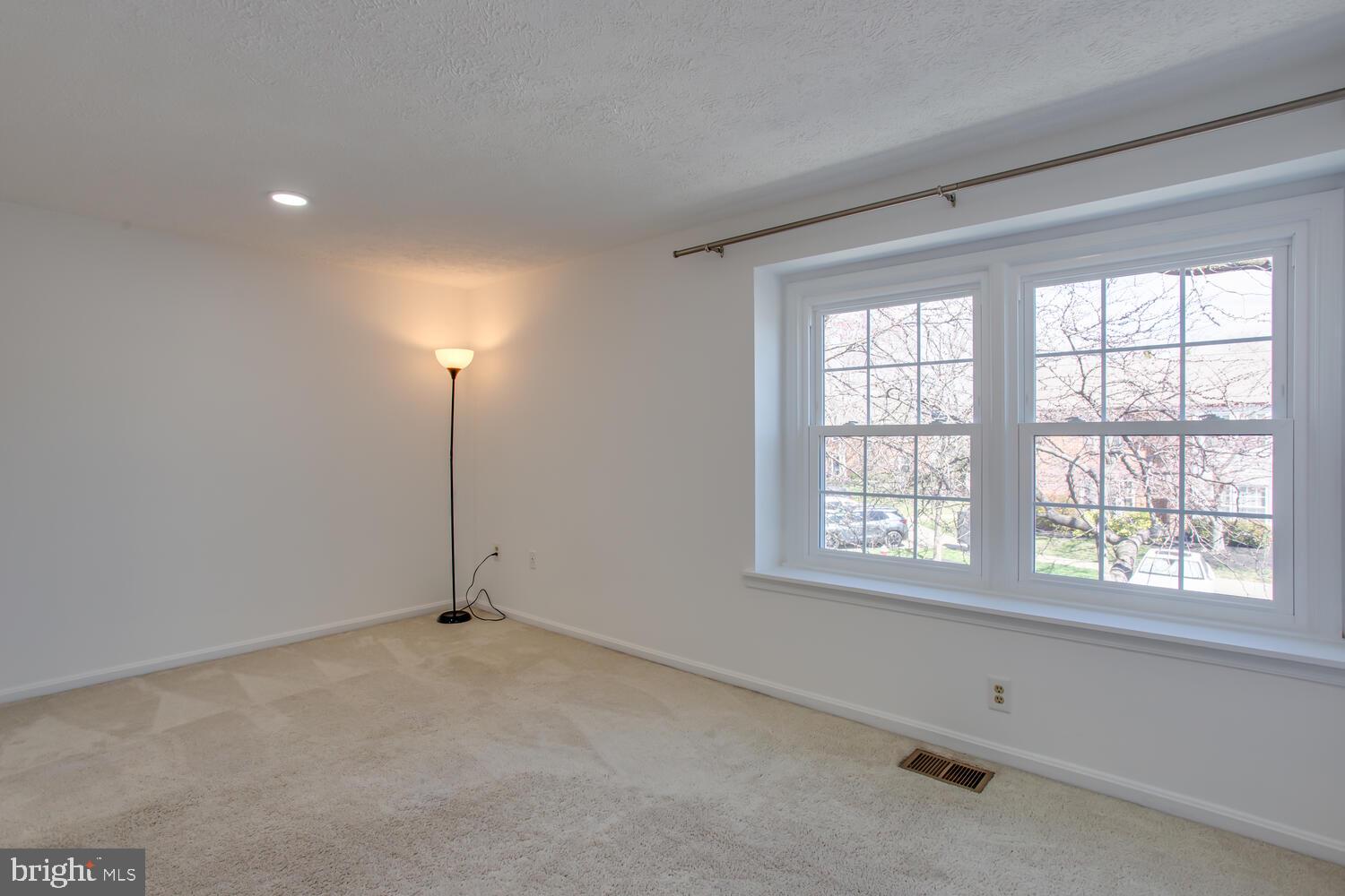 JEFFERSON GREEN - Residential Lease