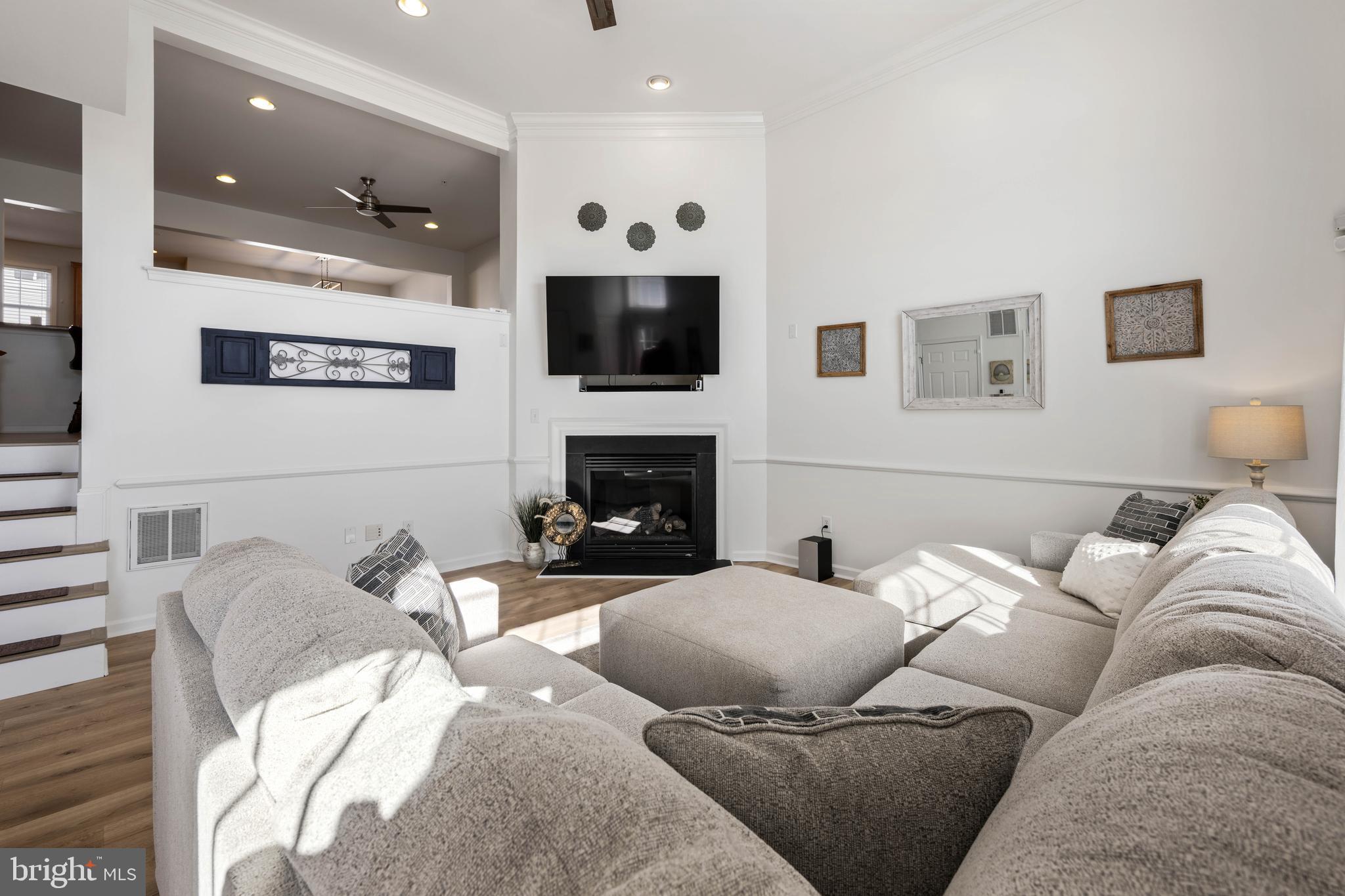 12135 LANDINGS BOULEVARD 303