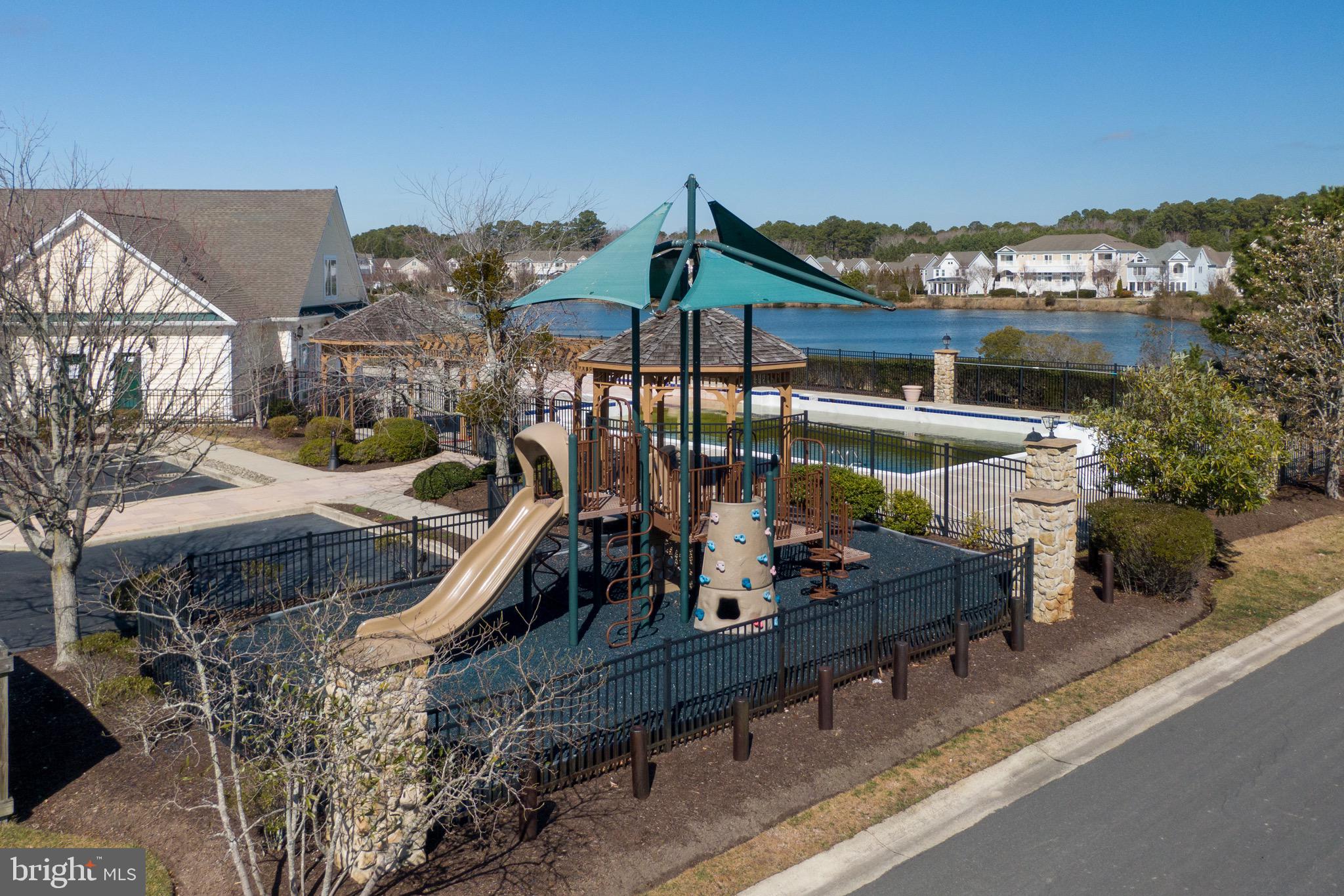 THE LANDINGS - Residential