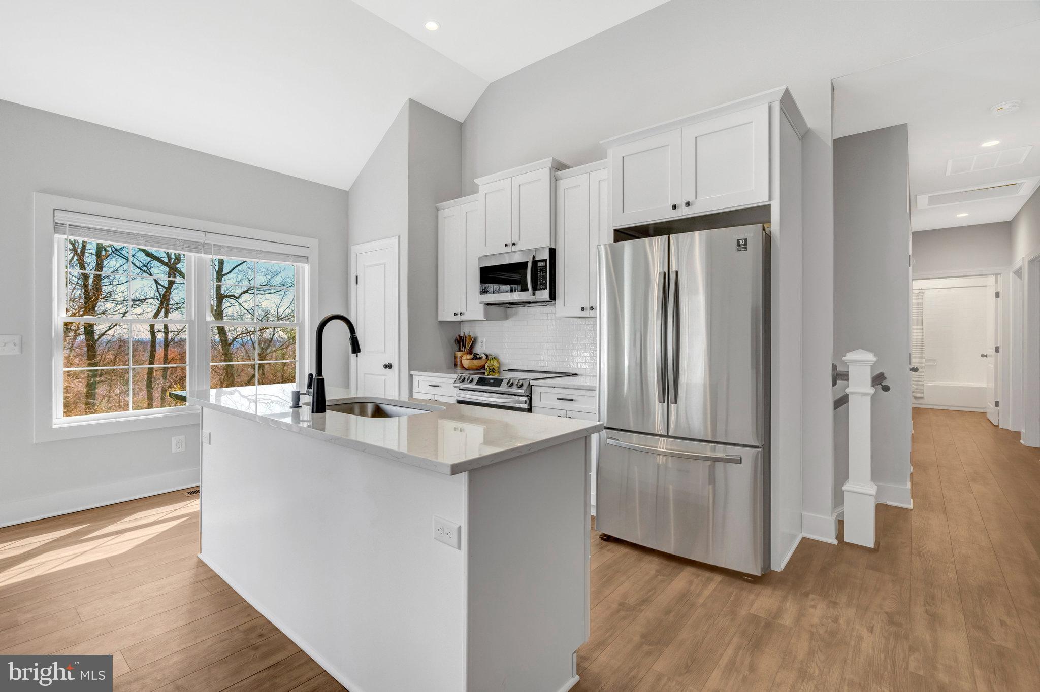 2919 MARTIN TERRACE