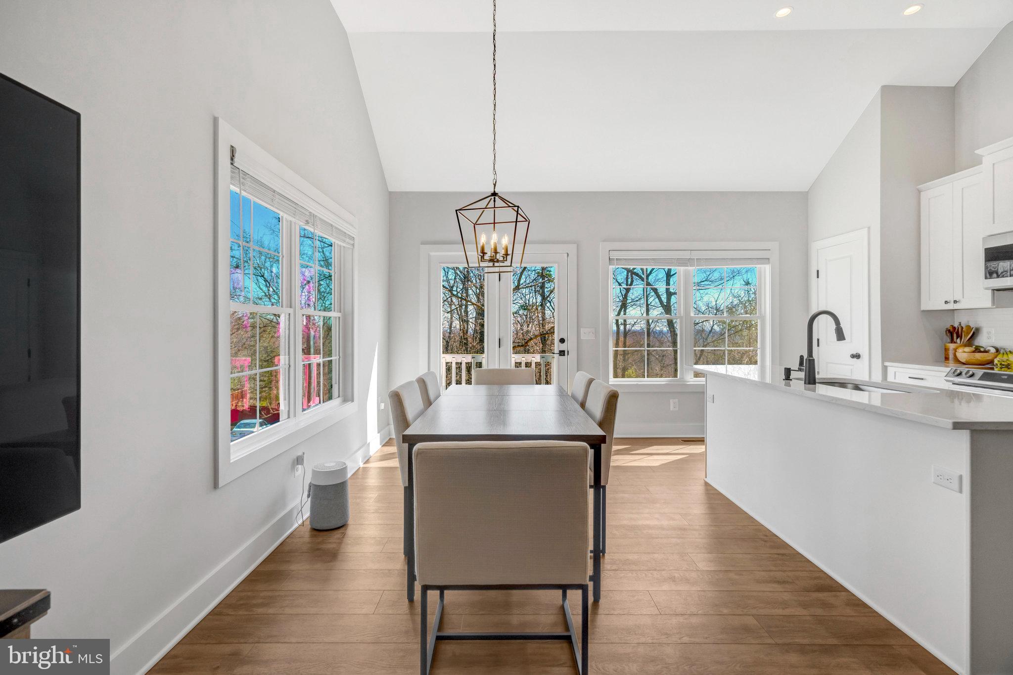 BULL RUN MOUNTAIN - Residential