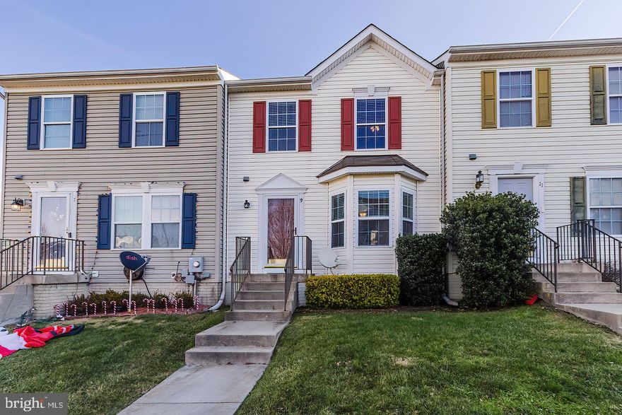 Move-in ready with natural gas heating and cooking with high-end kitchen appliances.  Very well-maintained home with privacy fenced patio, a large owner's suite featuring separate soaking tub and shower stall, and an eat-in kitchen with island seating and pantry.  One year home warranty included.  Washer and dryer do not convey.   Don't miss this - schedule now for showings starting on Friday the 18th.