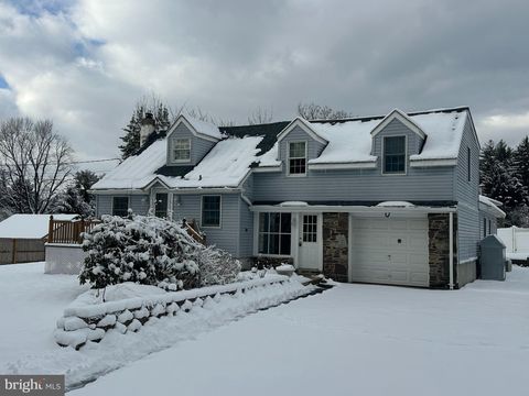 Homes For Sale - 6 Cortlandt Avenue<br/> TITUSVILLE, NJ 08560