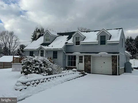 6 Cortlandt Avenue, Titusville, NJ MLS: NJME2071762