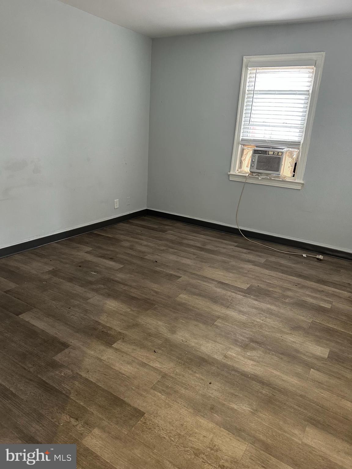 248 HAMILTON NW